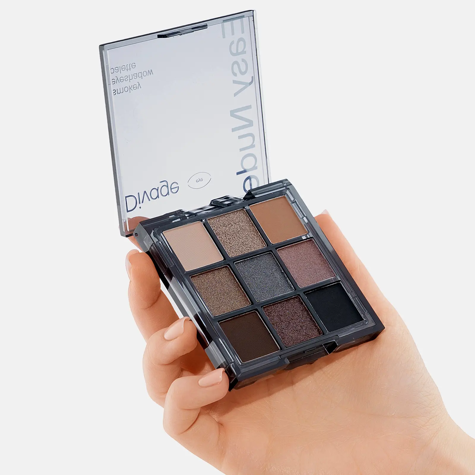 Палетка теней для век Easy Nude Smokey Divage