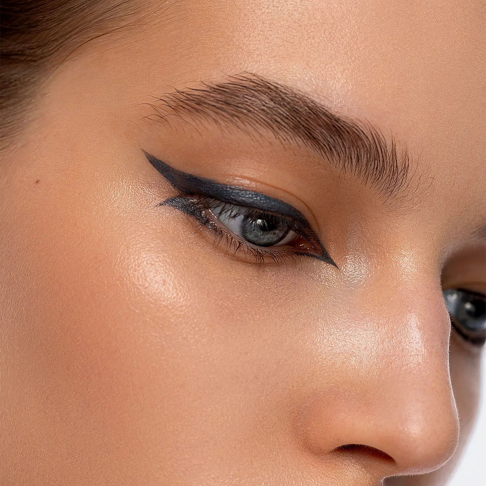 Подводка для глаз Influence Beauty Event Horizon тон 02