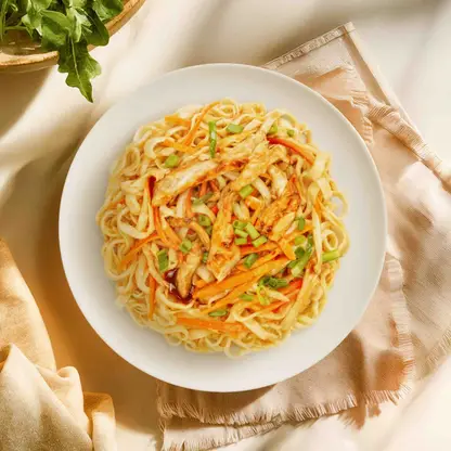 Изображение товара Удон с курицей и овощами М Кухня 250г