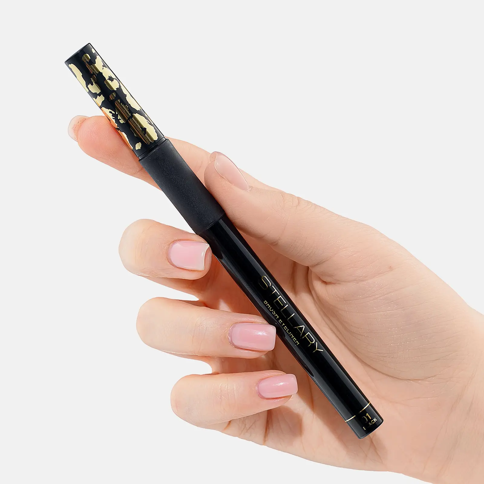 Подводка для глаз с кистью Wild Stellary тон 01 Black