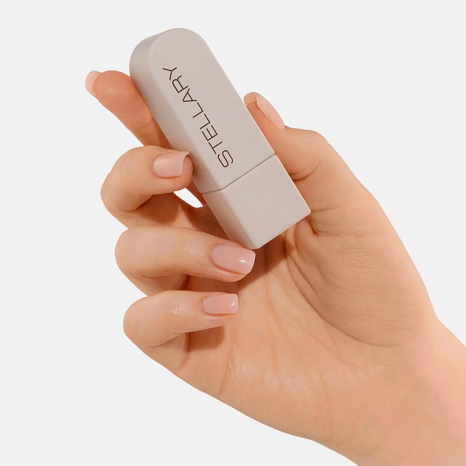 Устойчивая помада для губ Rich Nude тон 15 Stellary