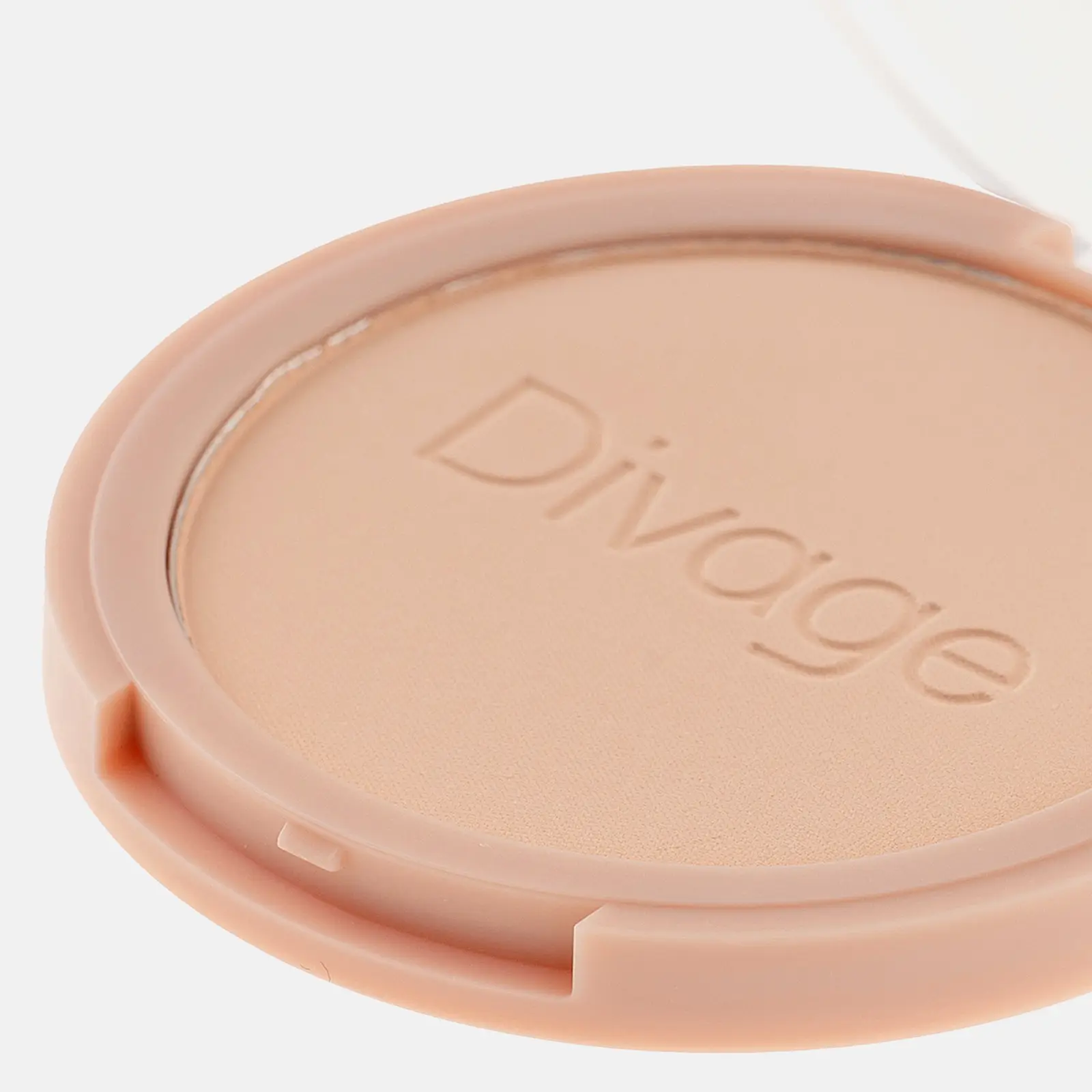 Компактная пудра для лица тон 02 Ivory Divage Matte Touch - фото 4 Компактная пудра для лица тон 02 Ivory Divage Matte Touch - фото 4