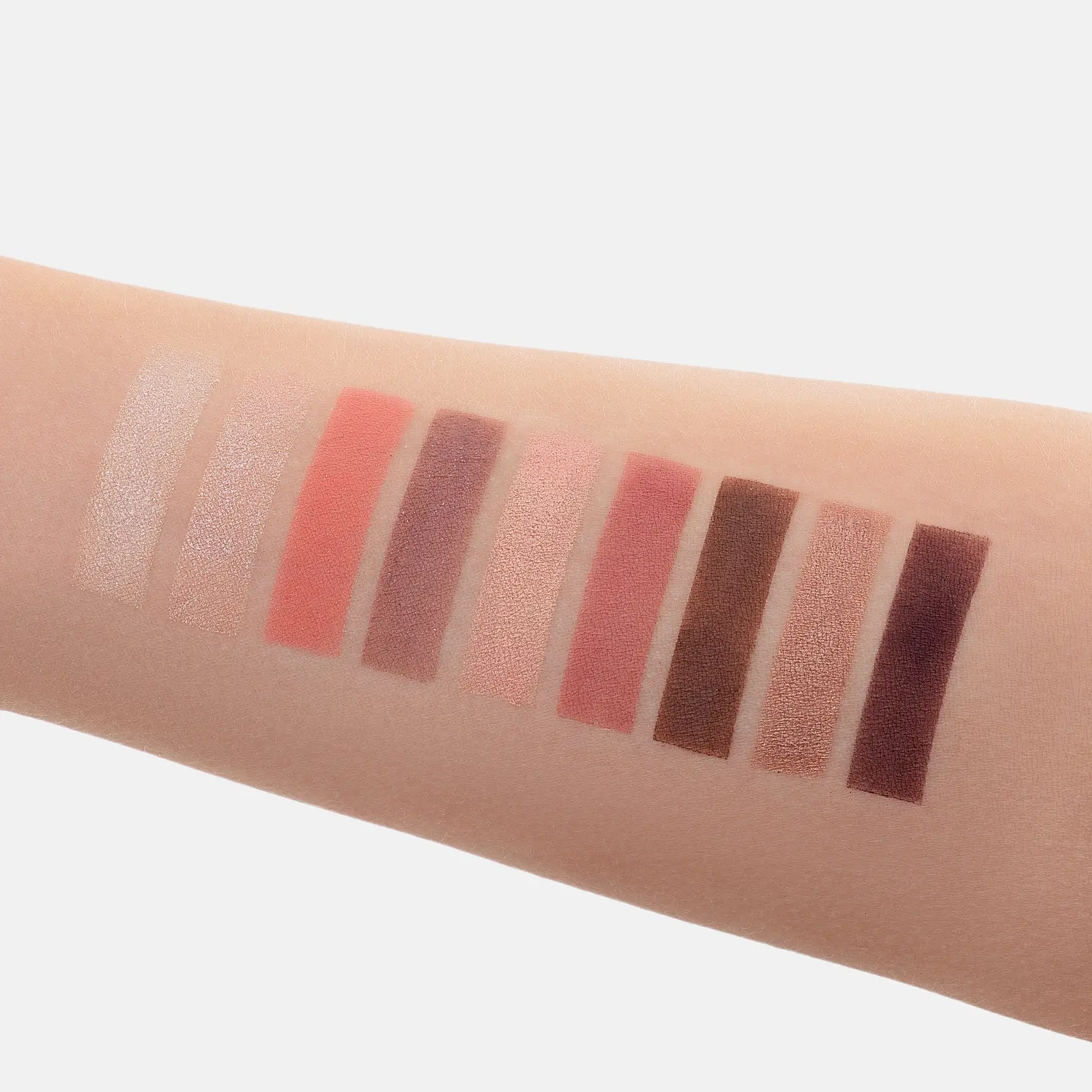 Палетка теней для век Easy Nude Fresh Divage - фото 5 Палетка теней для век Easy Nude Fresh Divage - фото 5