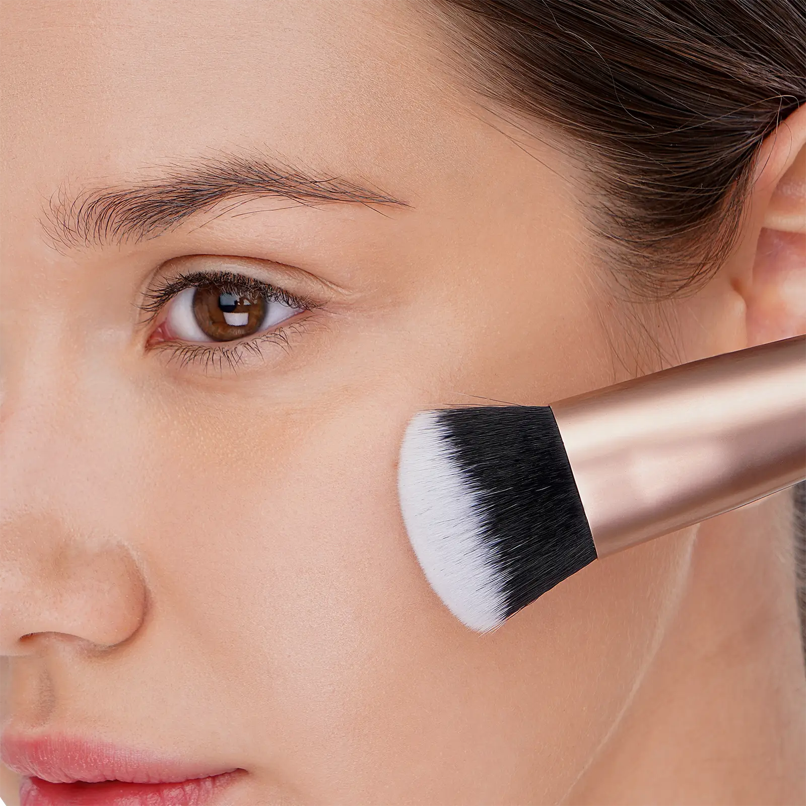 Кисть для тональной основы Stellary тон 138 2.8*2.8*19см