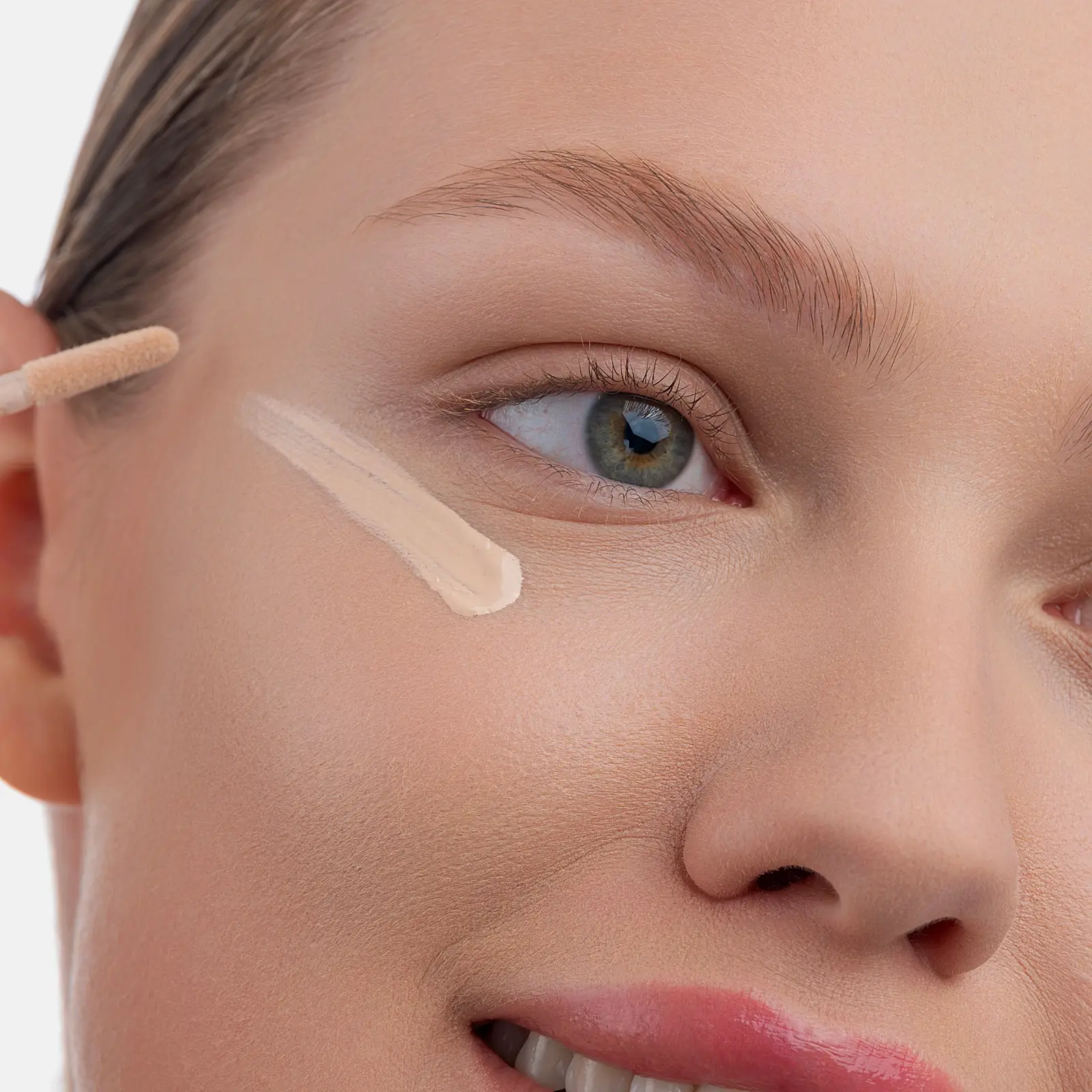 Консилер Influence Beauty Imitation легкий тон 01