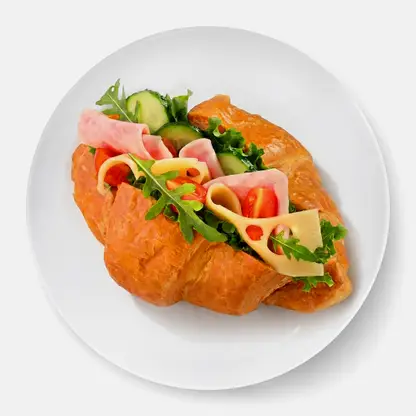 Круассан с ветчиной и сыром