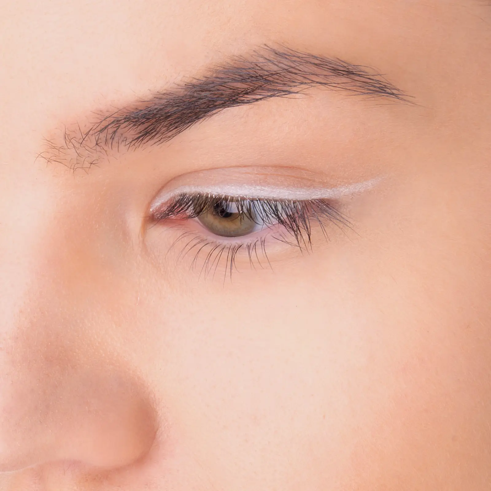 Карандаш для глаз тон 01 Белый Stellary