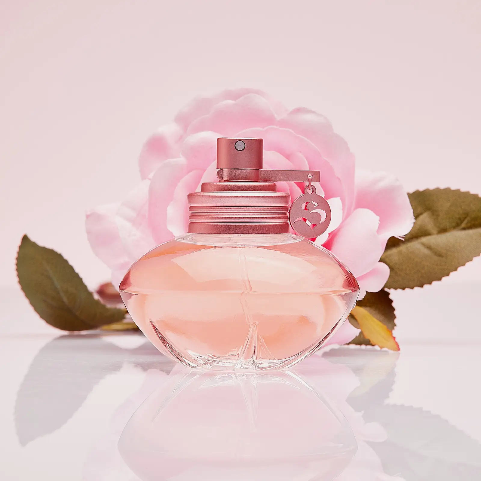 Туалетная вода Eau Florale Shakira женская 50мл