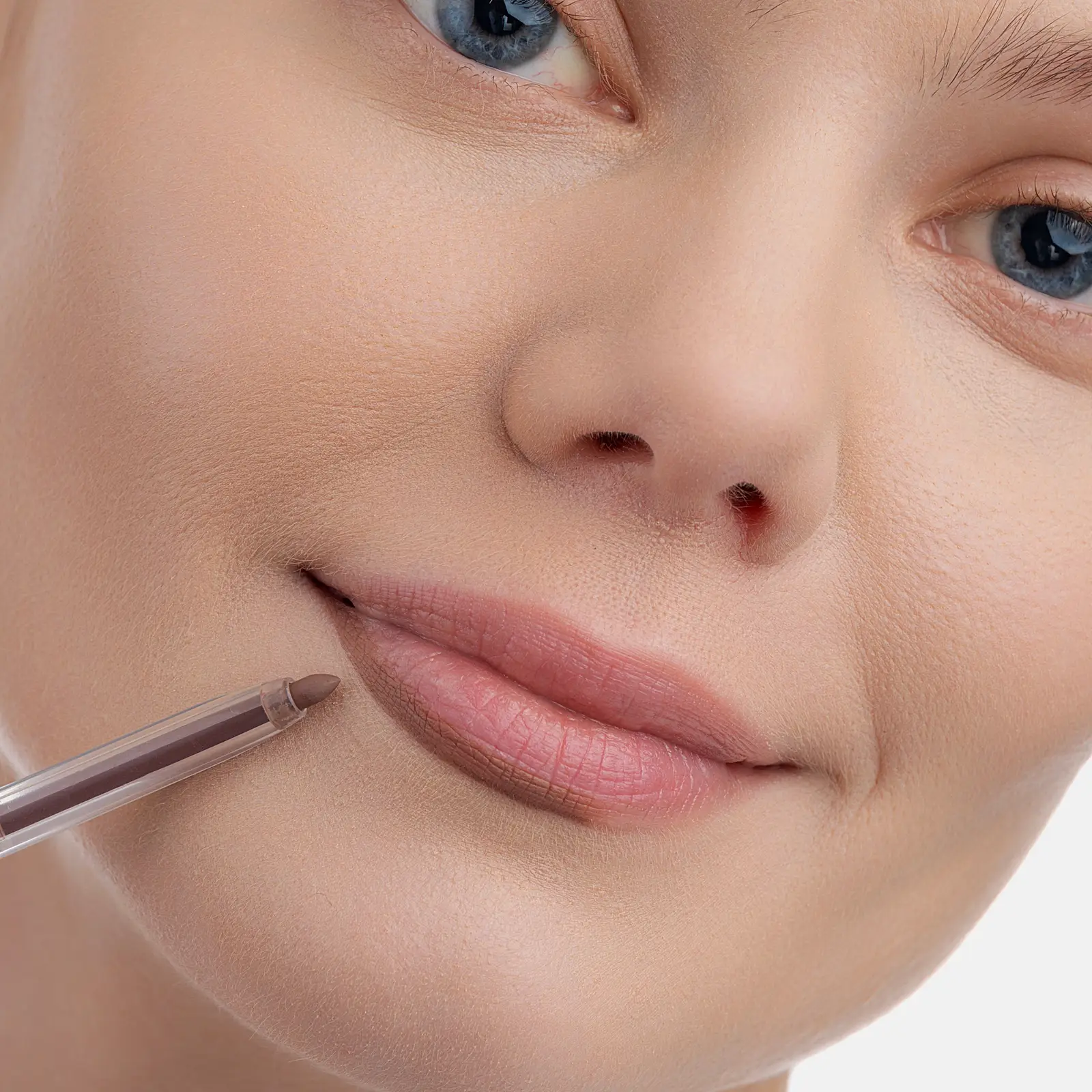Автоматический карандаш для губ тон 01 Influence Beauty