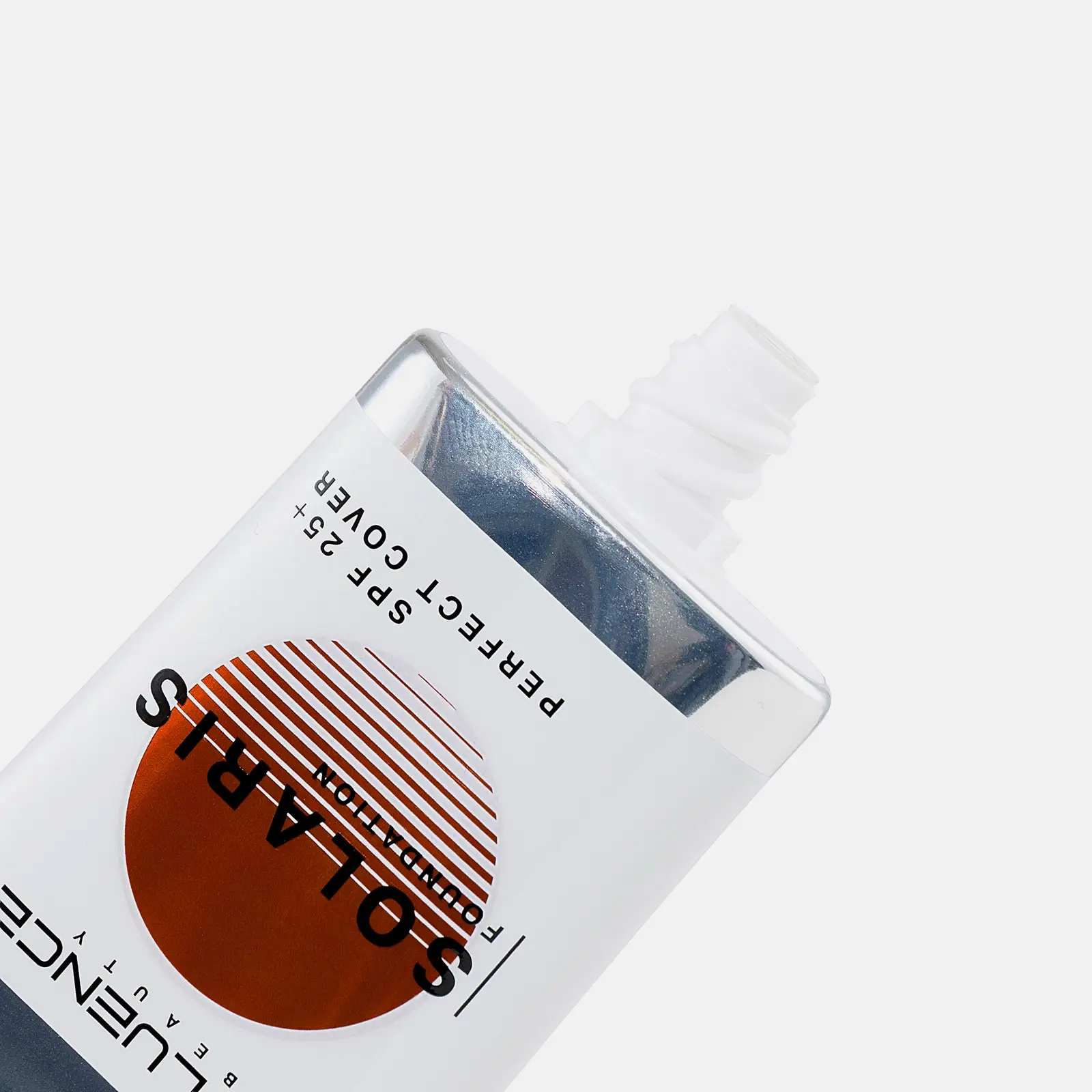 Тональная основа для лица SPF25 тон 01 Influence Beauty Solaris - фото 3 Тональная основа для лица SPF25 тон 01 Influence Beauty Solaris - фото 3