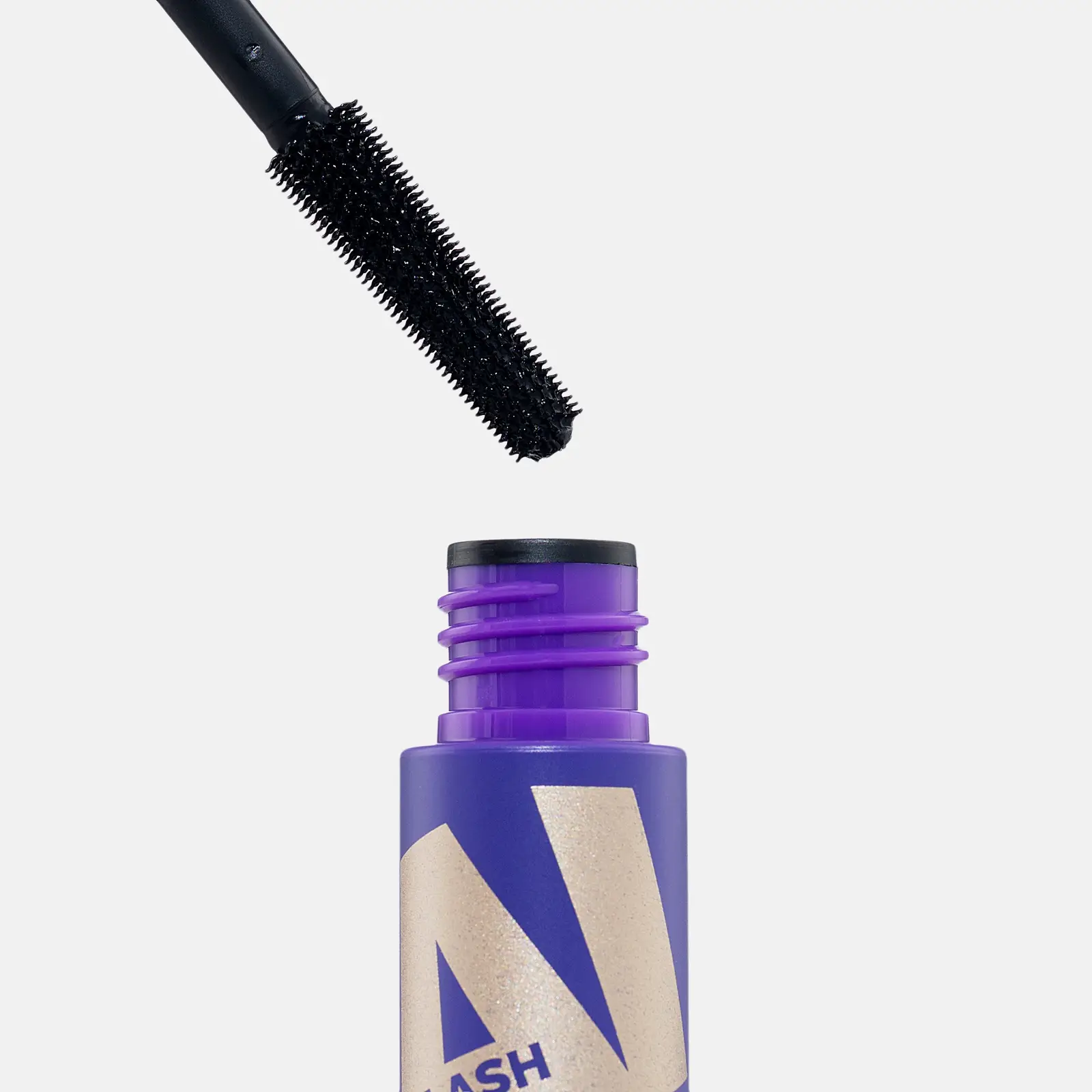 Термостойкая тушь для ресниц Divage тон 01 черный