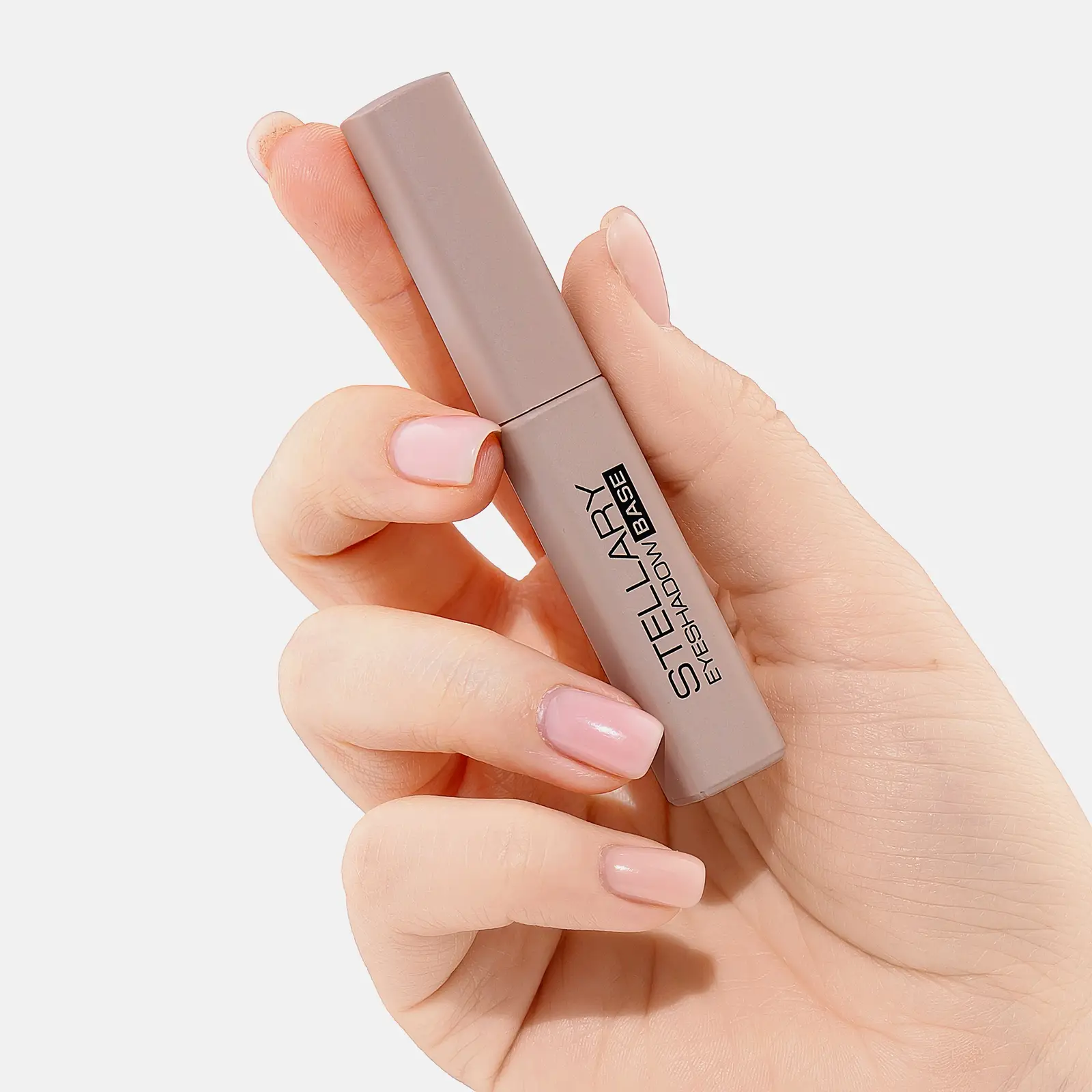 База для век Eye Base тон 01 Stellary