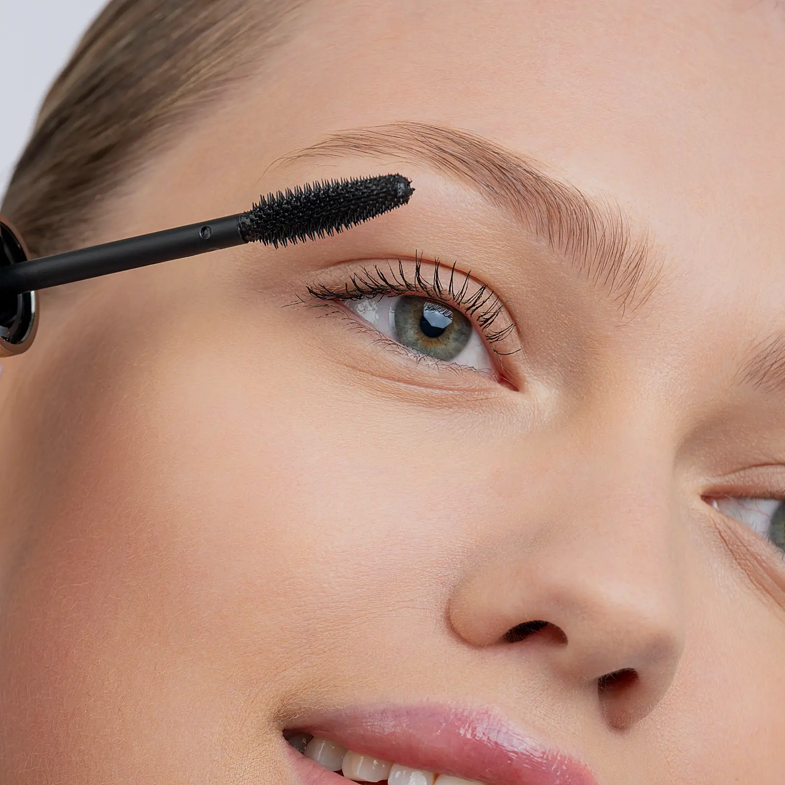Тушь для ресниц L’Oréal Paris Volume Million Lashes So Couture для объема и разделения черная - фото 5