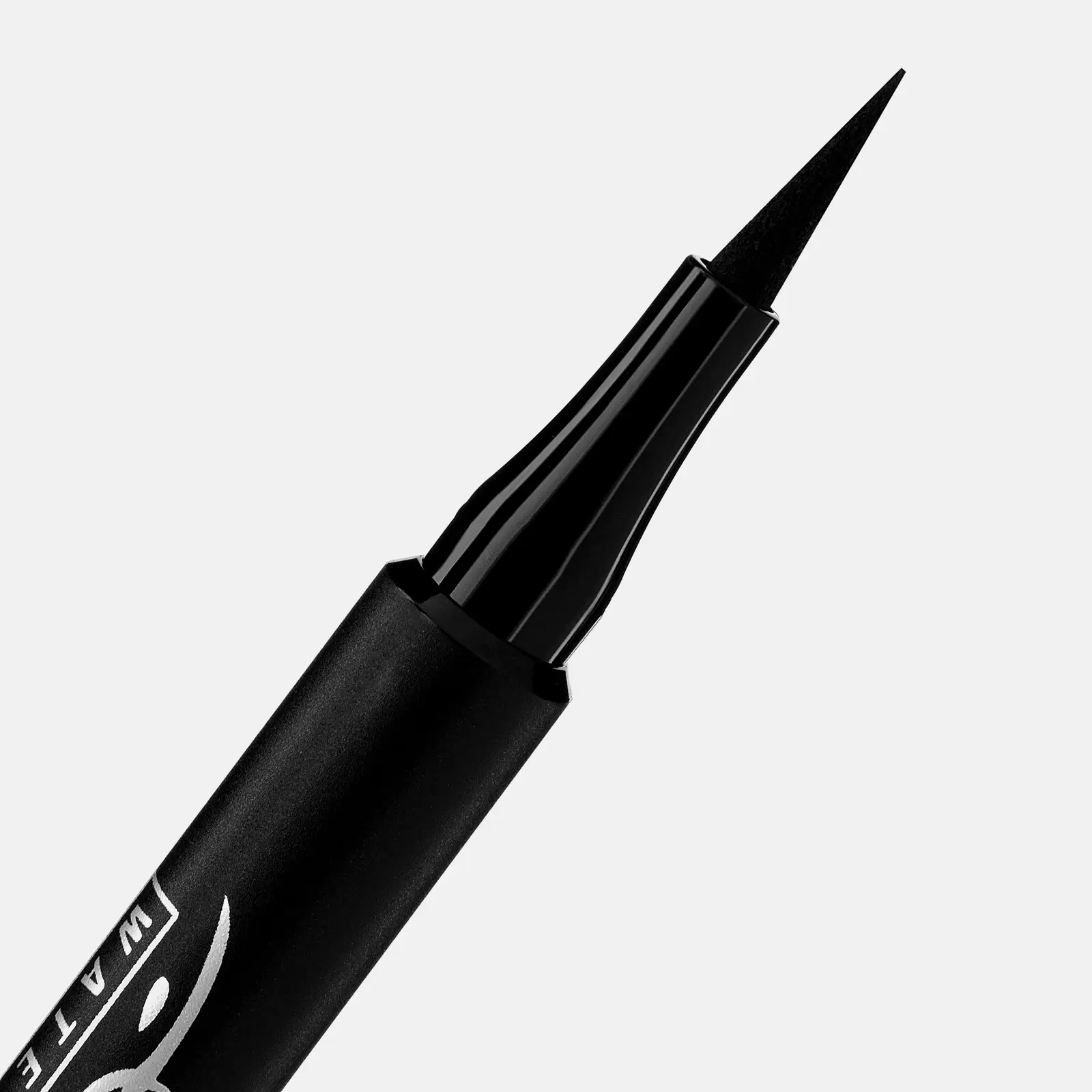 Подводка-фломастер Luxvisage Matt Tattoo w/pr 24H Черная