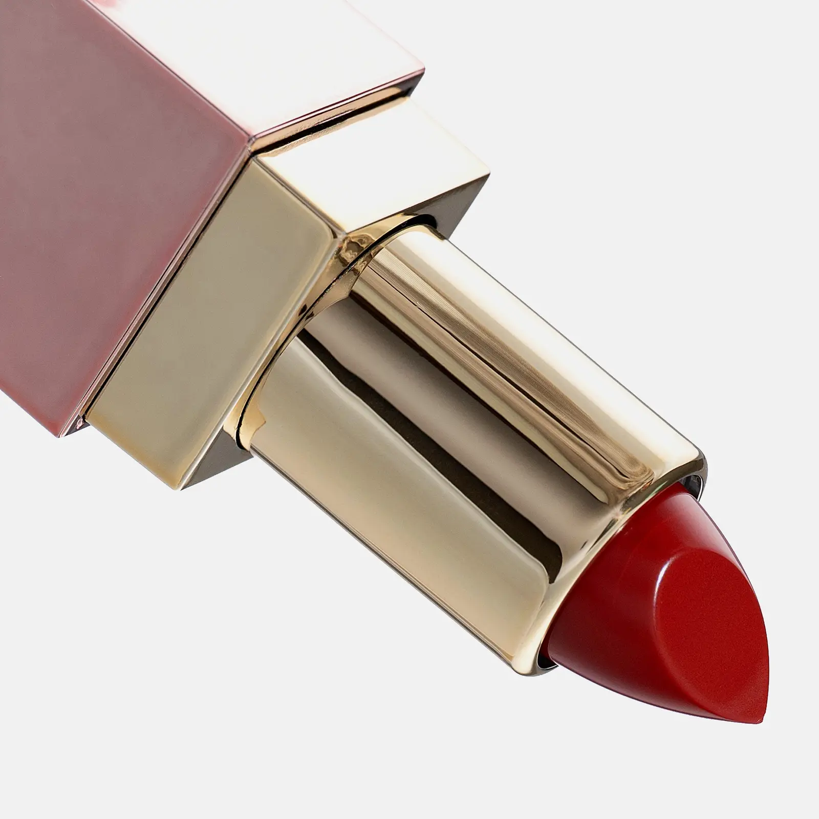 Помада для губ Sensuality Semi Matte Lipstick тон 11 Divage