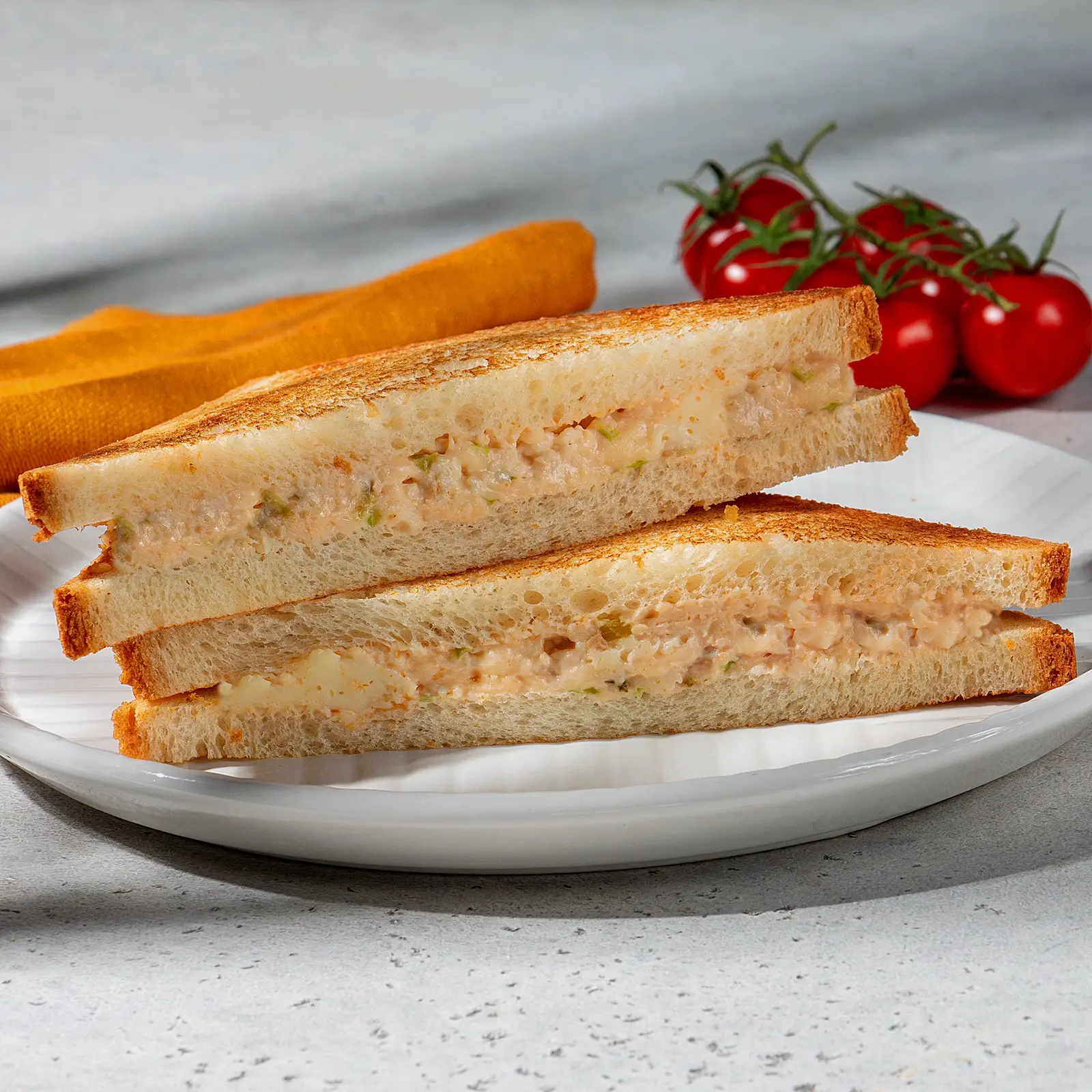 Изображение товара Сэндвич с курицей омлетом М Кухня 145г - вкусный и питательный перекус