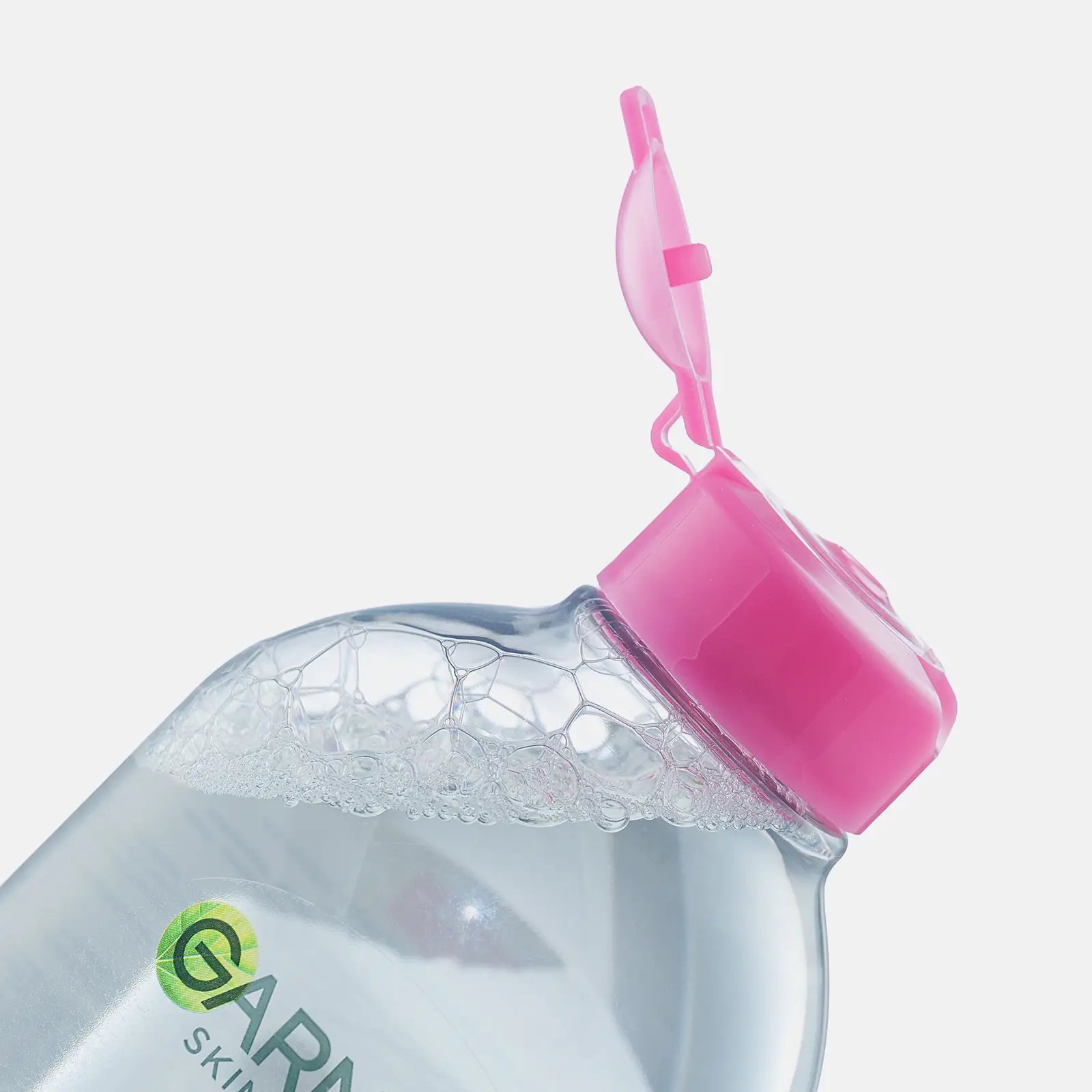 Мицеллярная вода для лица Garnier 3в1 с глицерином и П-анисовой кислотой для всех типов кожи 400мл