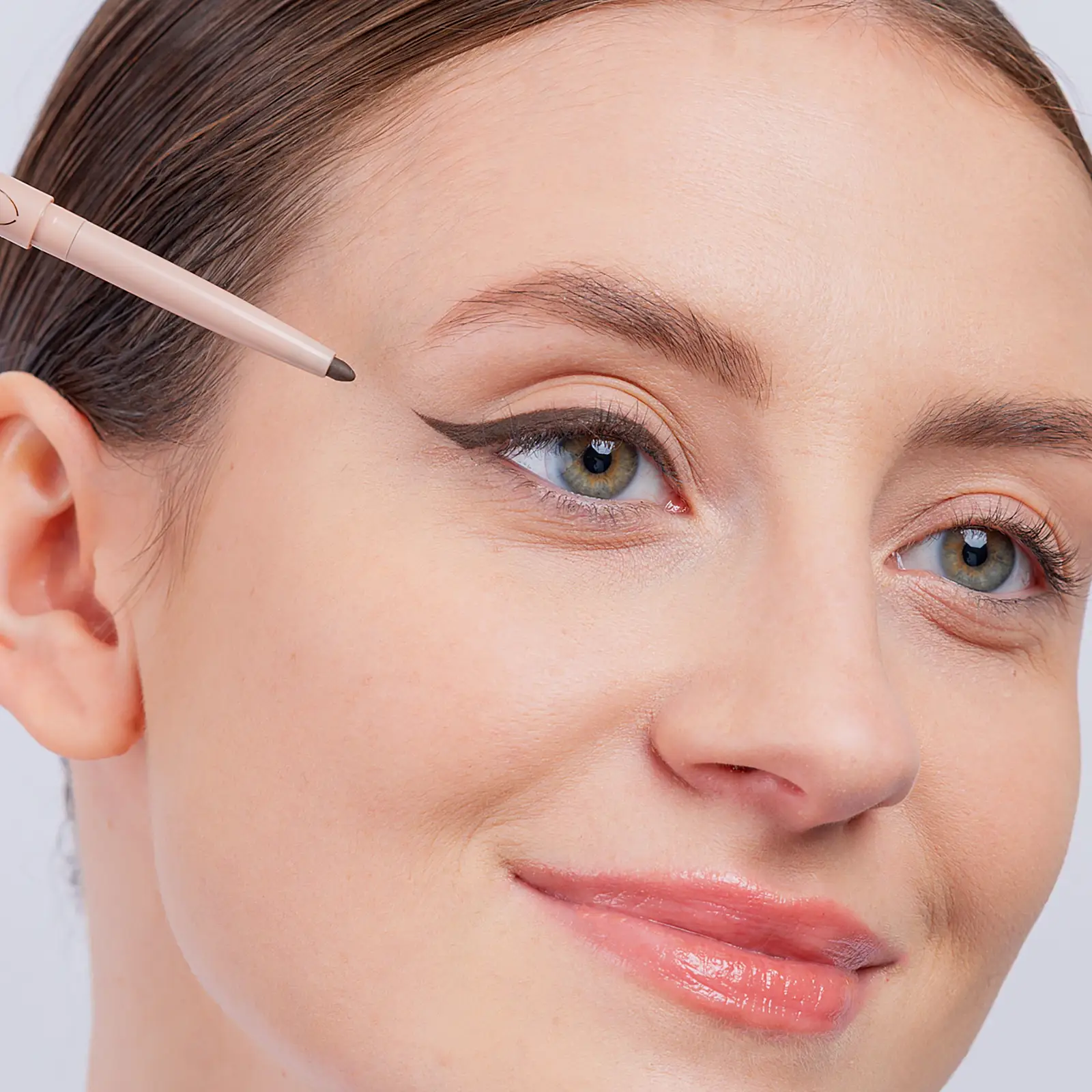 Автоматический карандаш для глаз Intense Color тон 02 Коричневый Divage