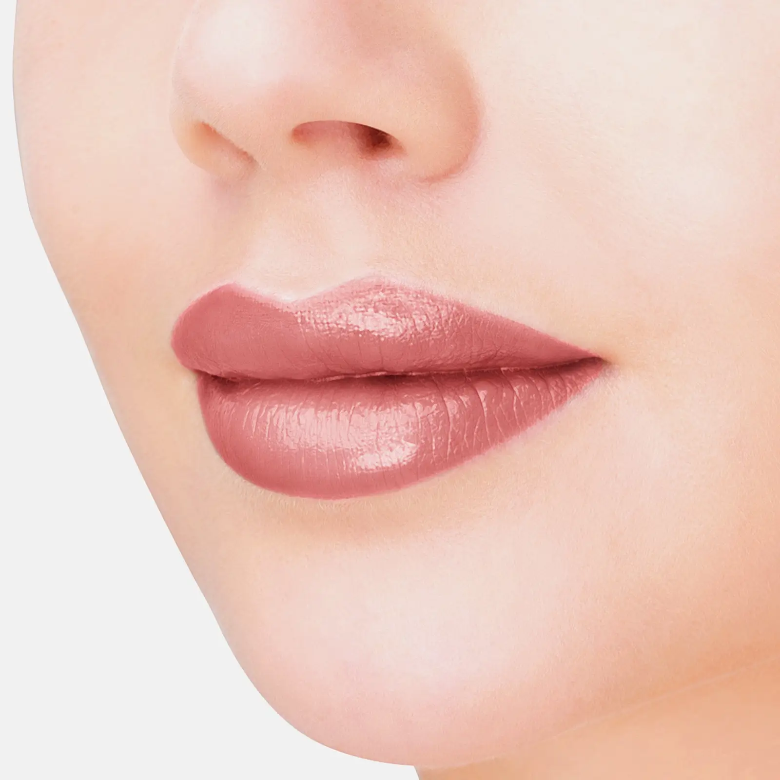 Помада для губ в стике Lips Lipstick тон 01 Beauty Bomb