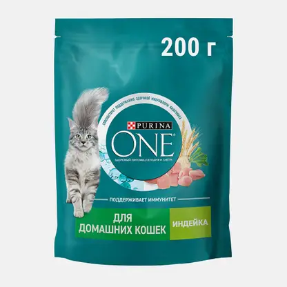 Сухой корм для домашних кошек с индейкой Purina ONE 200г