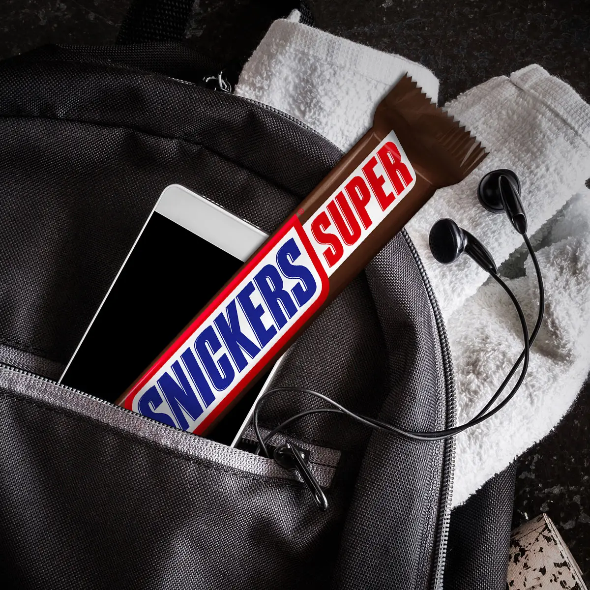 Батончик Snickers Super шоколадный с карамелью арахисом и нугой 80г