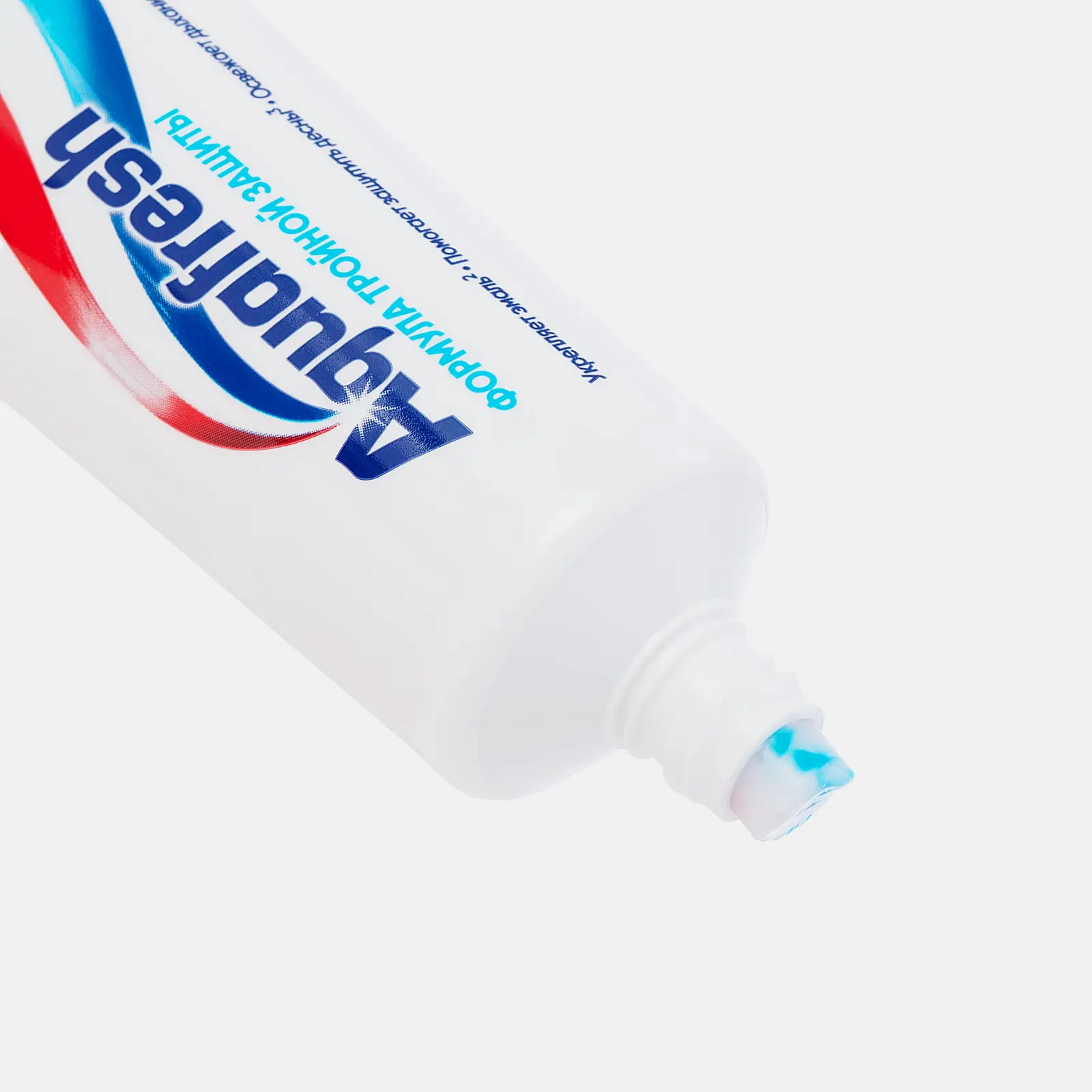 Зубная паста Aquafresh Тройная защита Освежающе-мятная с фтором 100мл - фото 4 Зубная паста Aquafresh Тройная защита Освежающе-мятная с фтором 100мл - фото 4