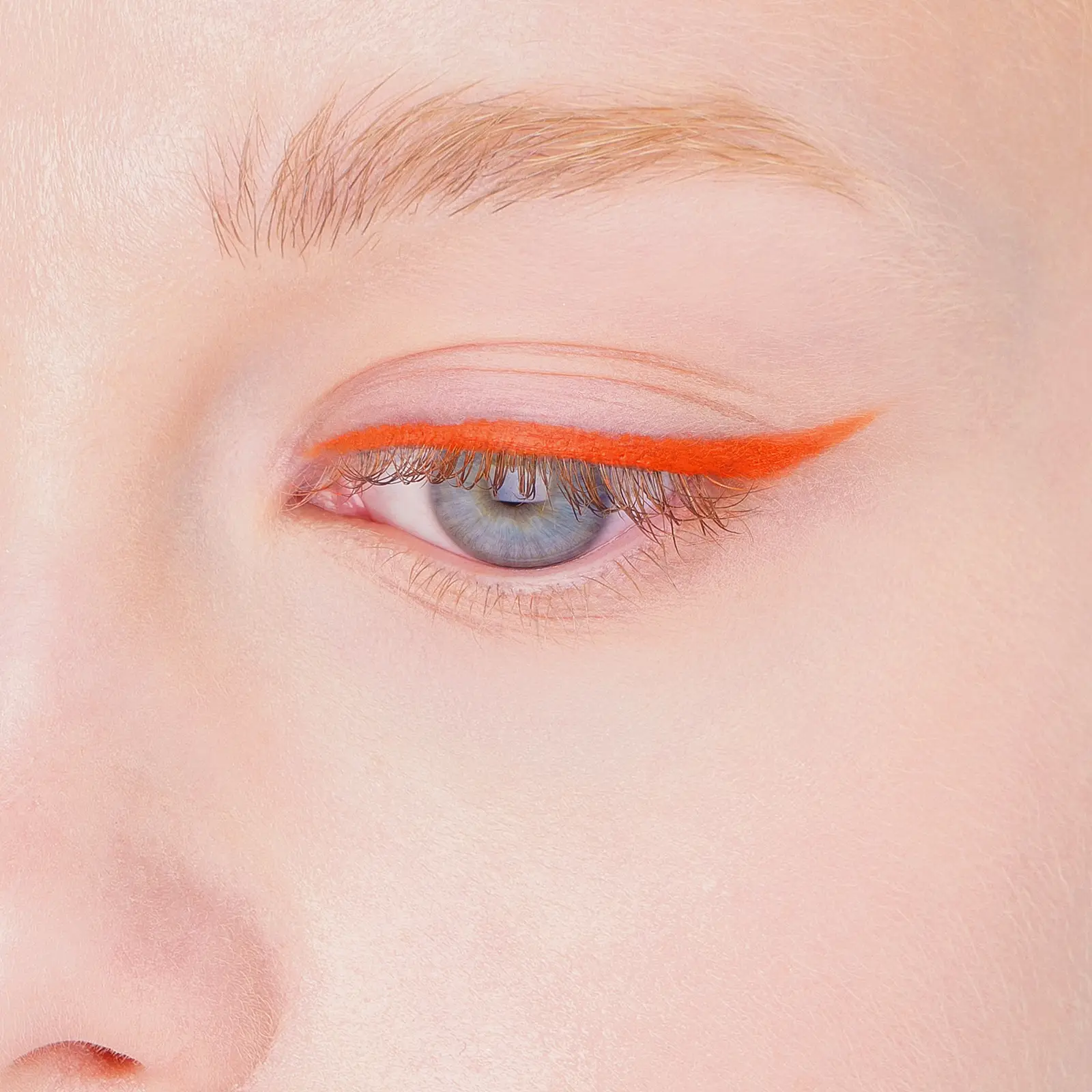 Гелевый карандаш для глаз Laser Blade тон 02 Beauty Bomb - фото 4