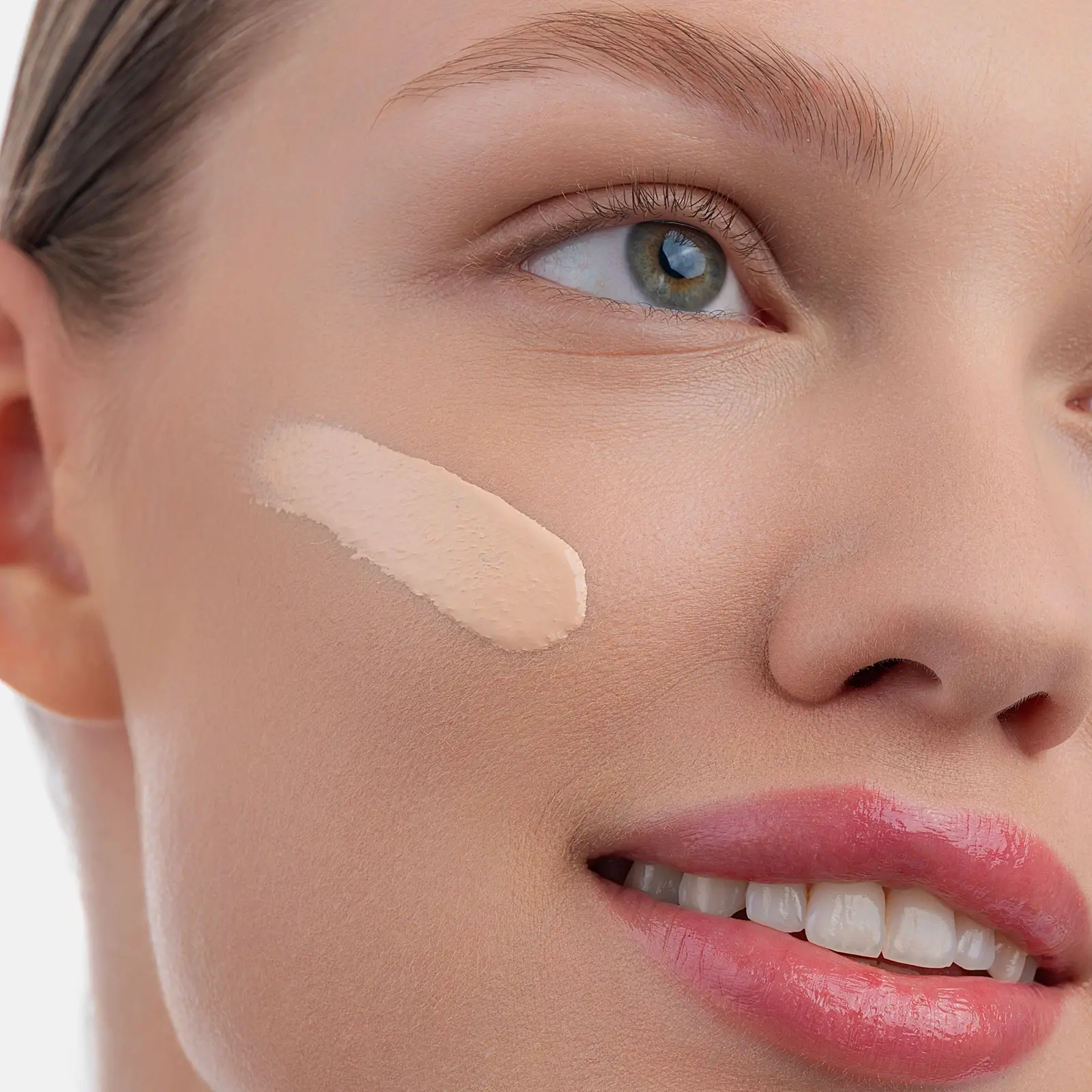 Тональная основа для лица SPF25 тон 01 Influence Beauty Solaris - фото 5 Тональная основа для лица SPF25 тон 01 Influence Beauty Solaris - фото 5
