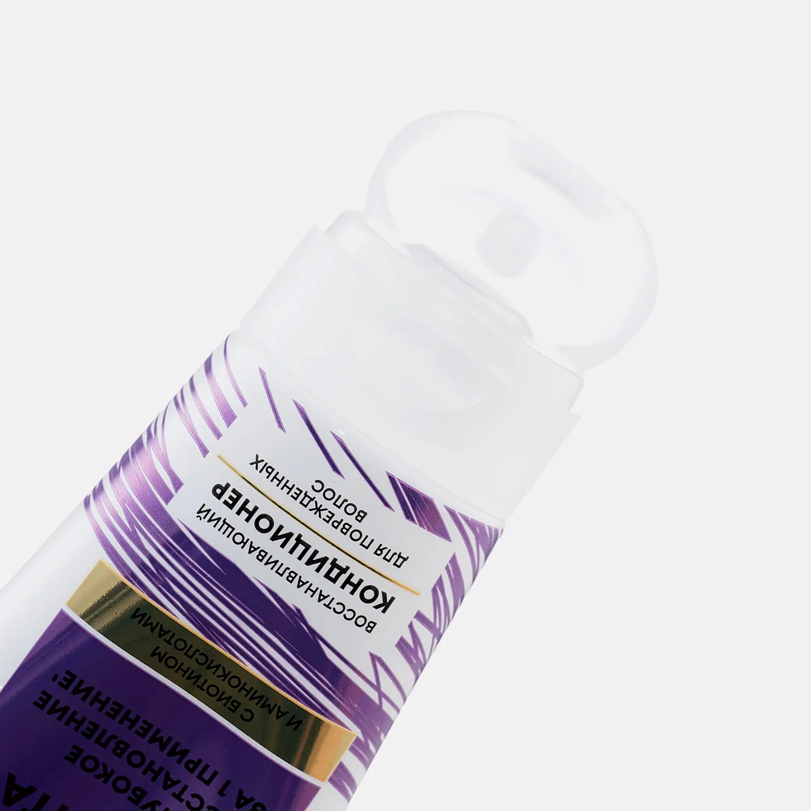 Подарочный тревел-набор для волос ТРЕСеммé Восстановление Шампунь 45мл + Кондиционер 45мл + Масло 50мл + Сухой шампунь 75мл в ассортименте