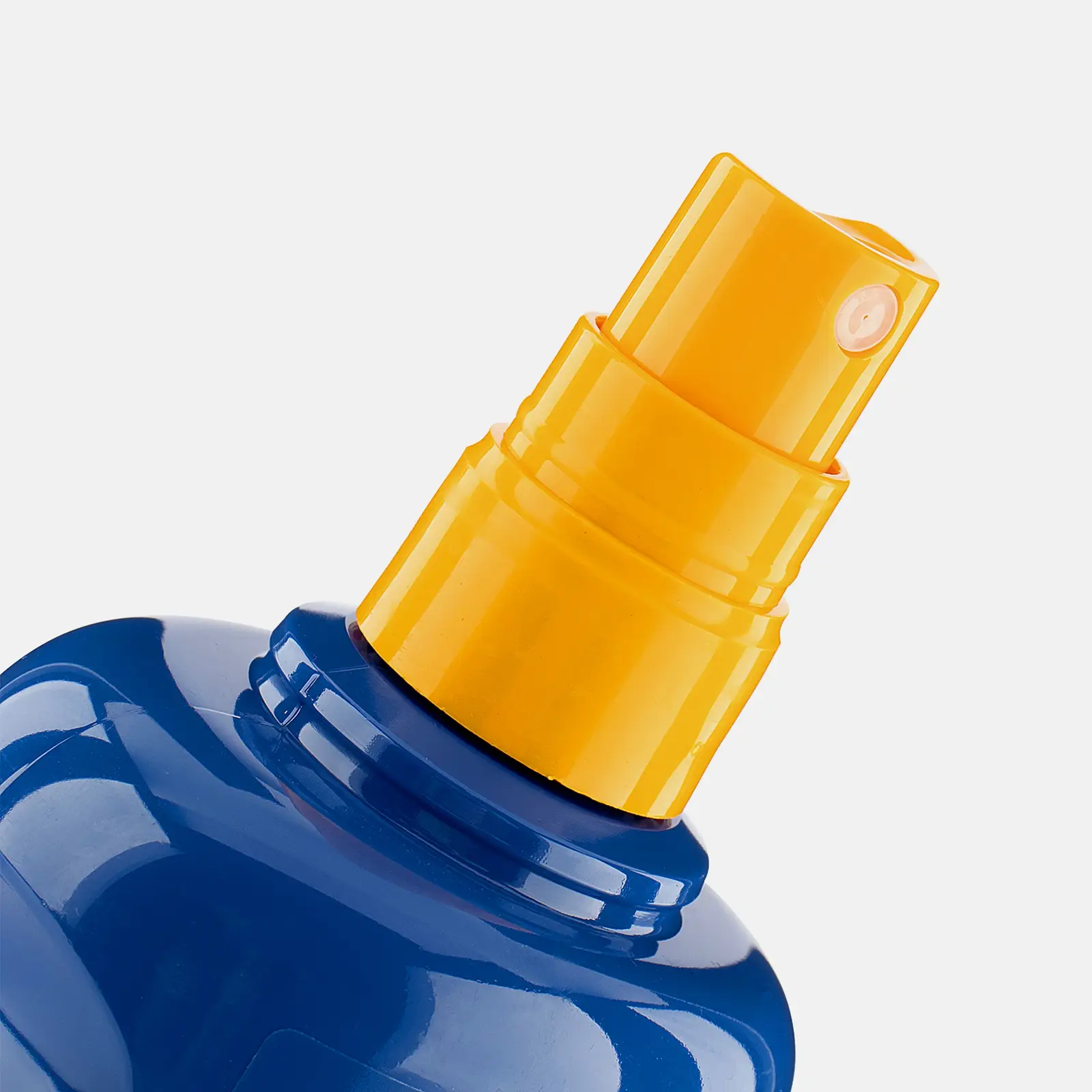 Солнцезащитный спрей SPF30 Защита и увлажнение NIVEA Sun 200мл