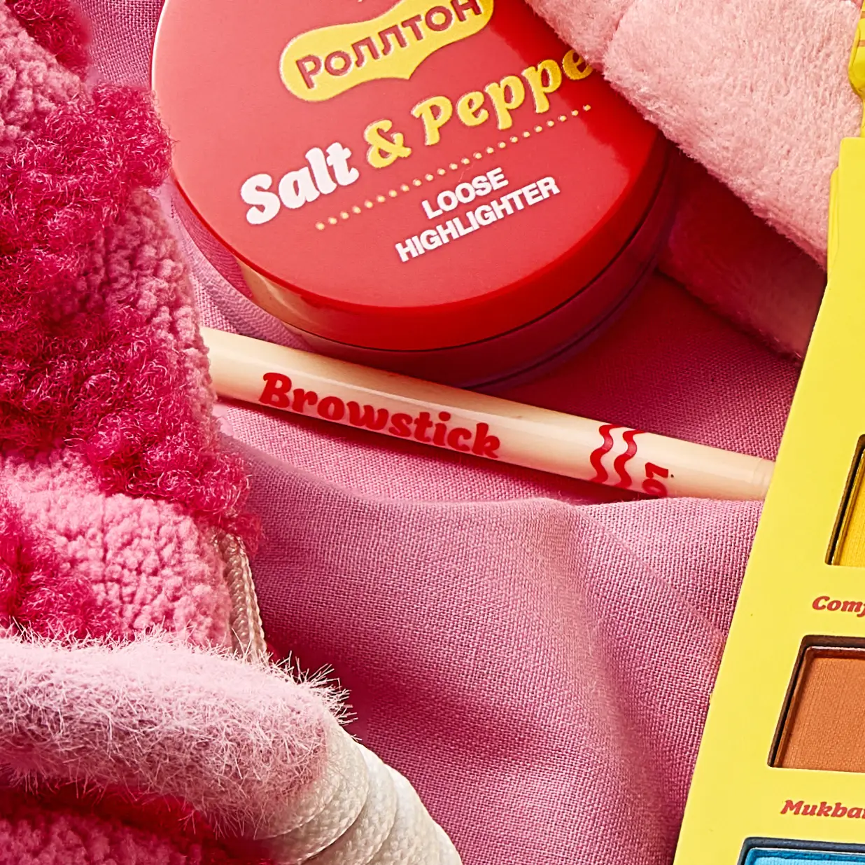 Карандаш для бровей Beauty Bomb Browstick тон 01