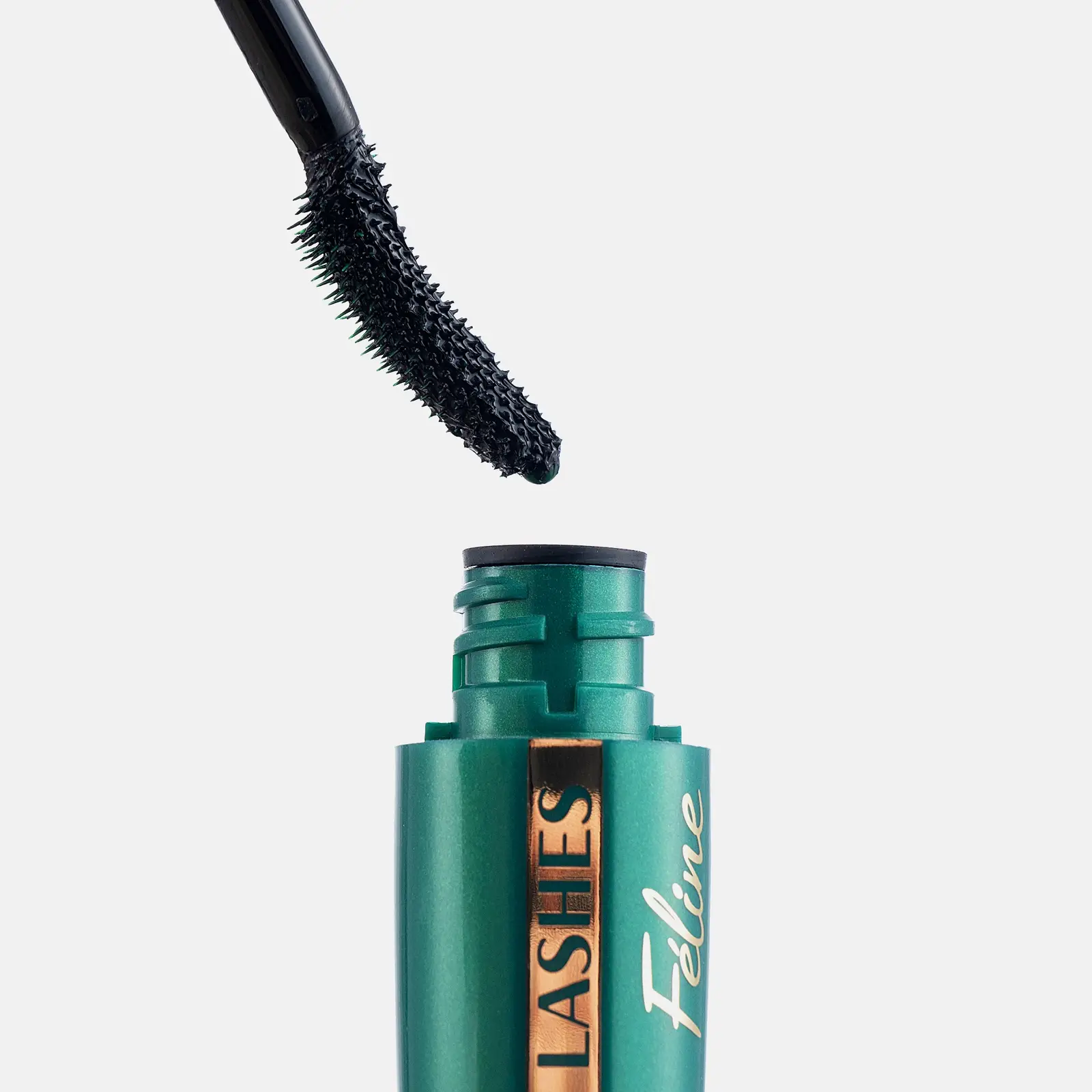 Тушь для ресниц L’Oréal Paris Volume Million Lashes Feline для объема и разделения Черная - фото 3