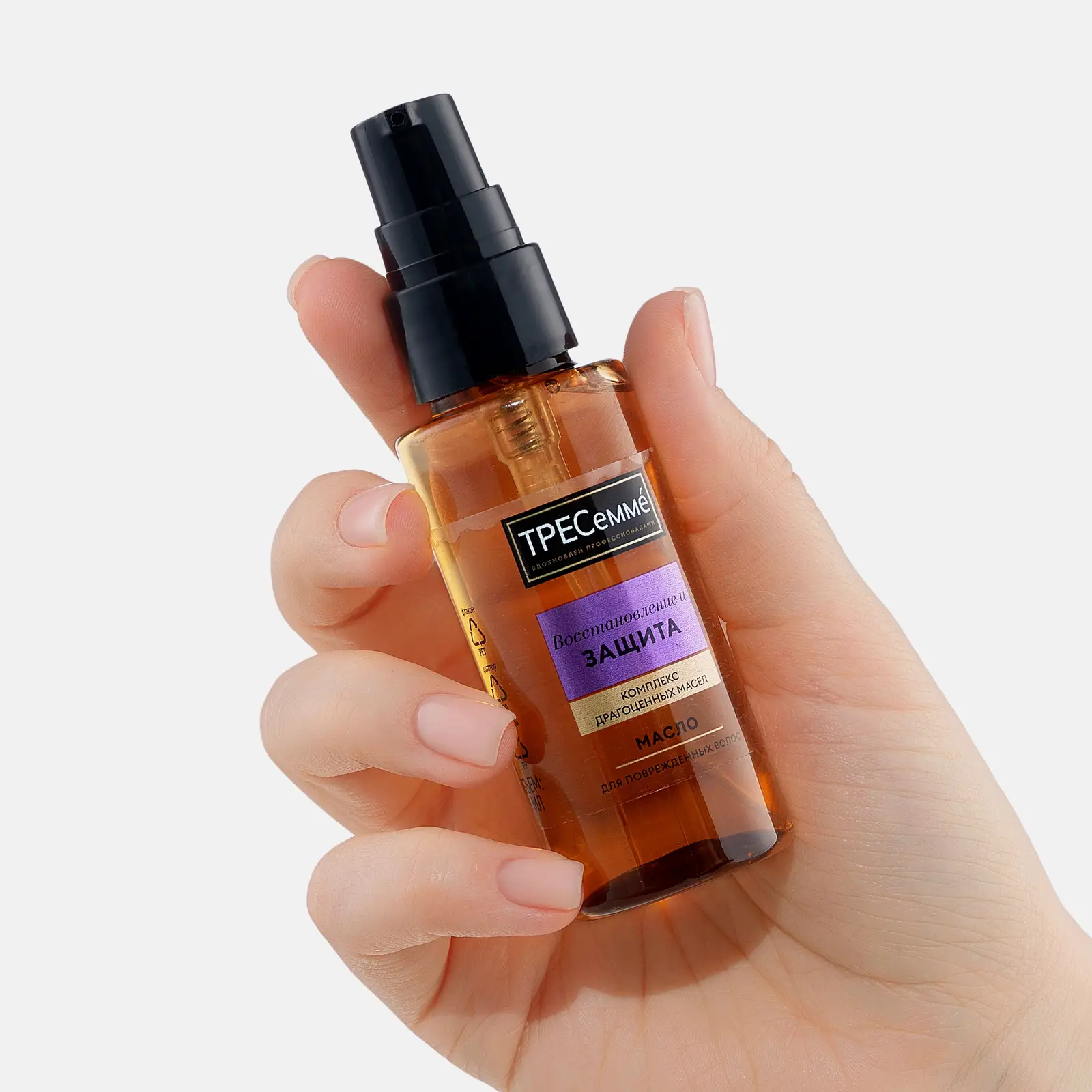 Подарочный тревел-набор для волос ТРЕСеммé Восстановление Шампунь 45мл + Кондиционер 45мл + Масло 50мл + Сухой шампунь 75мл в ассортименте