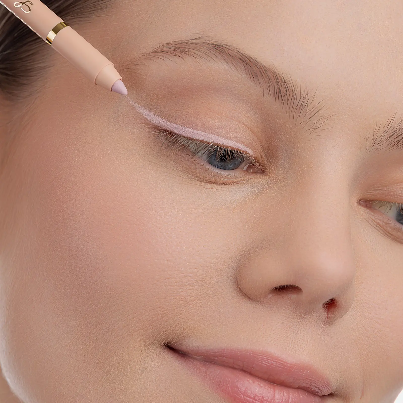 Карандаш для глаз Vivienne Sabo Liner Virtuose тон 06 - фото 6 Карандаш для глаз Vivienne Sabo Liner Virtuose тон 06 - фото 6