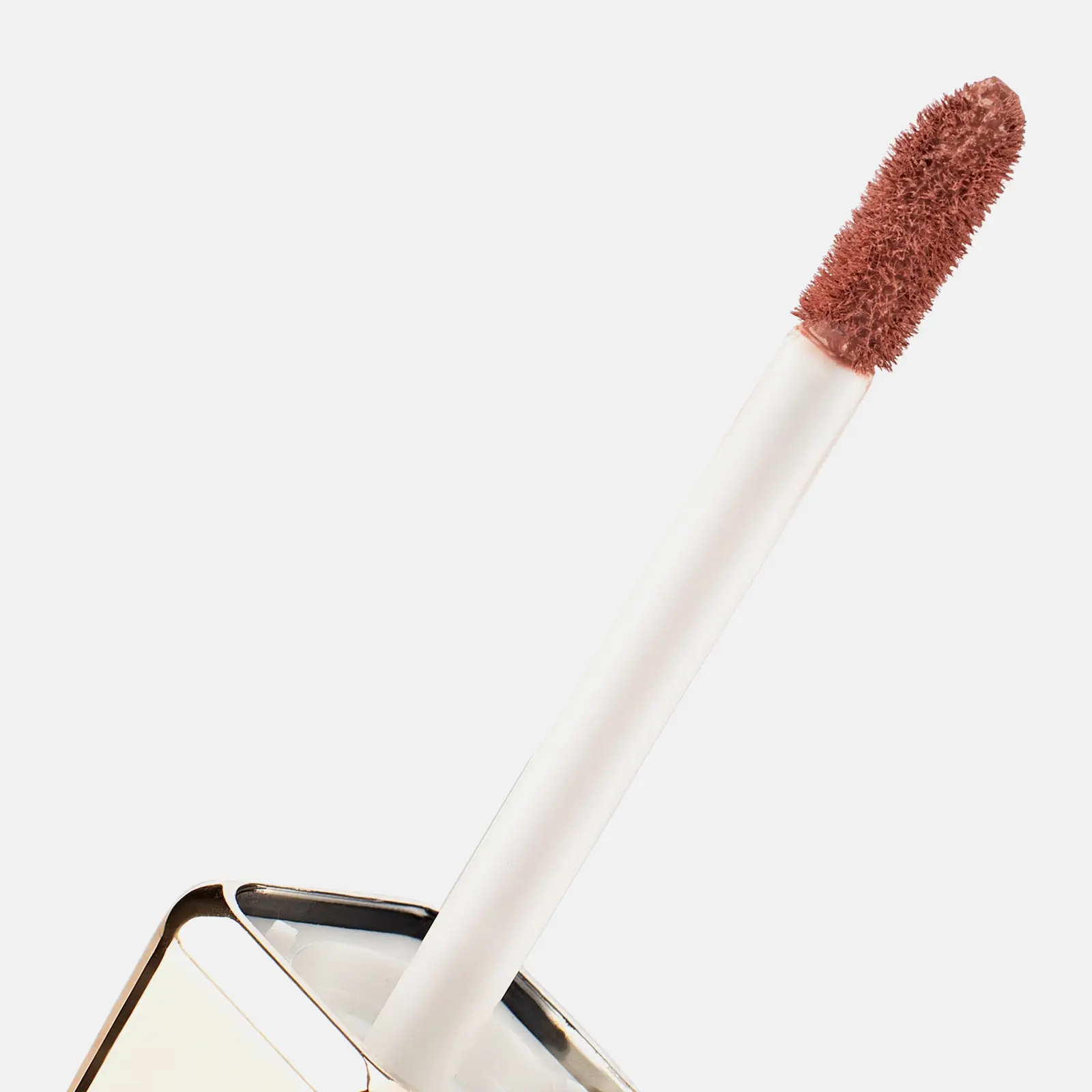 Жидкие тени для век тон 06 Vivienne Sabo