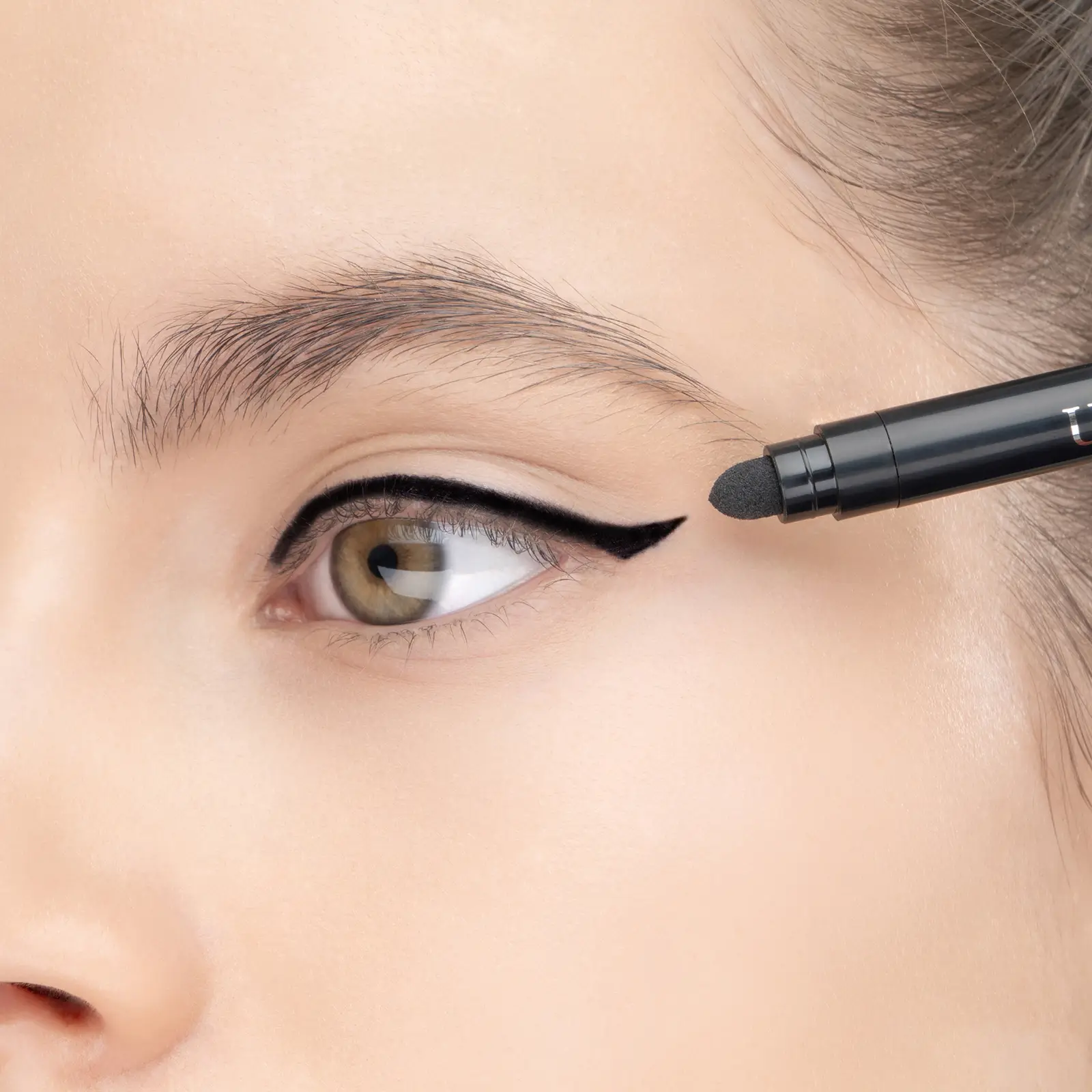 Карандаш для глаз Elian Russia Everlast Kohl Eyeliner Onyx тон 01