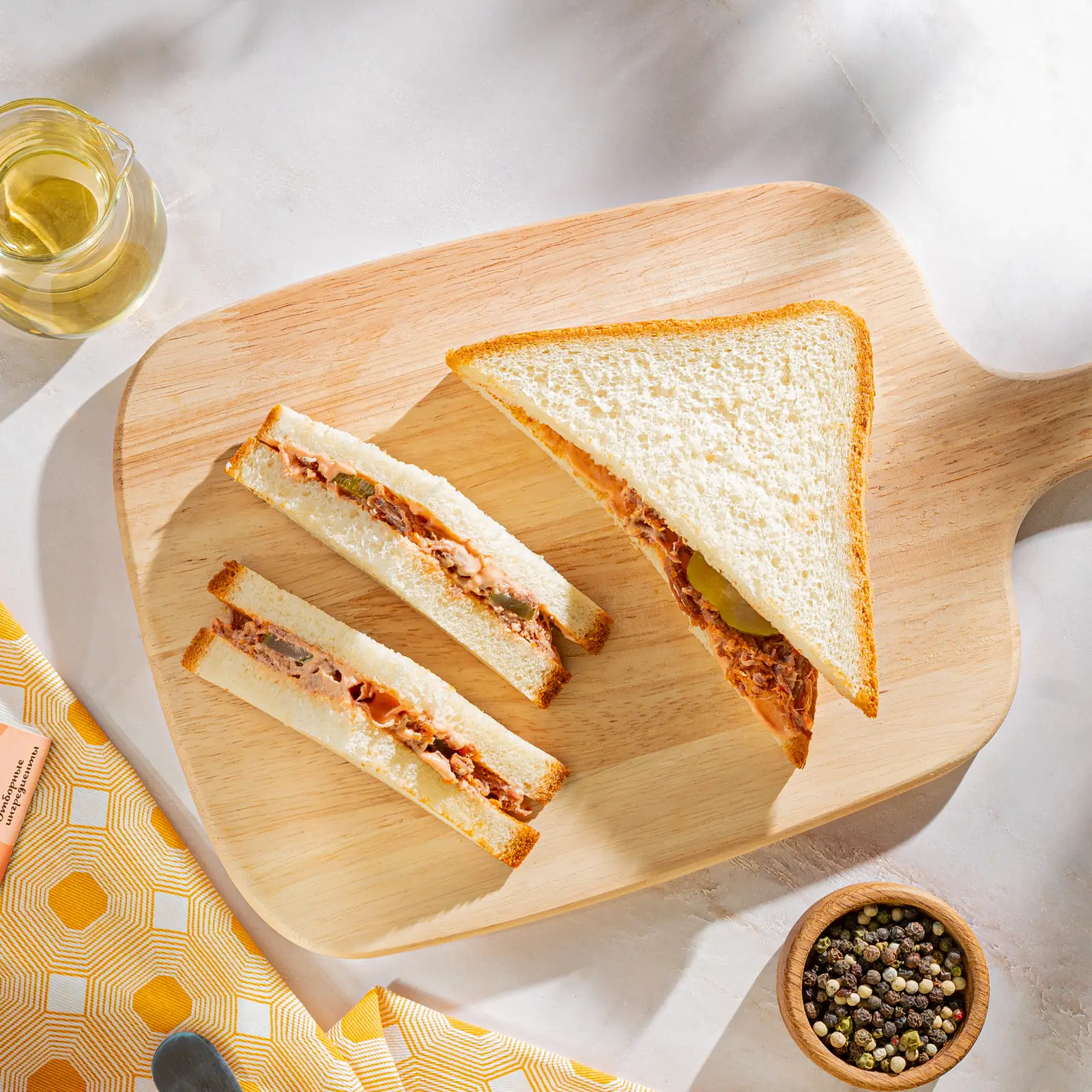 Изображение товара Сэндвич с рваной говядиной М Кухня 180г для перекуса