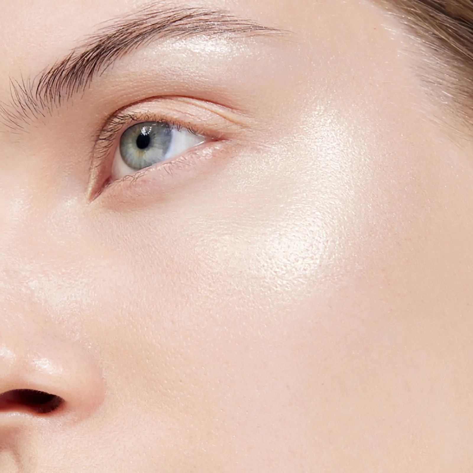 Влажный хайлайтер для лица Influence Beauty Petroleum тон 01 5г