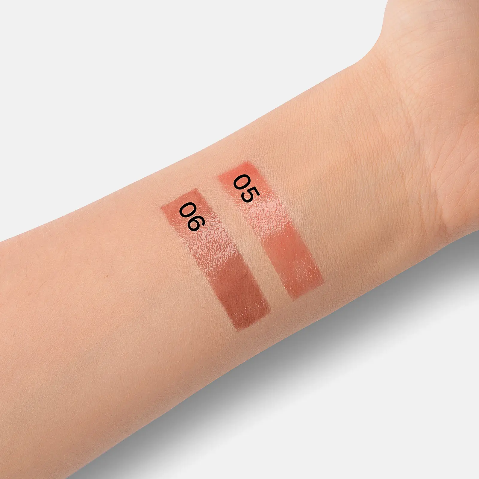 Бальзам для губ увеличивающий объем тон 05 Stellary