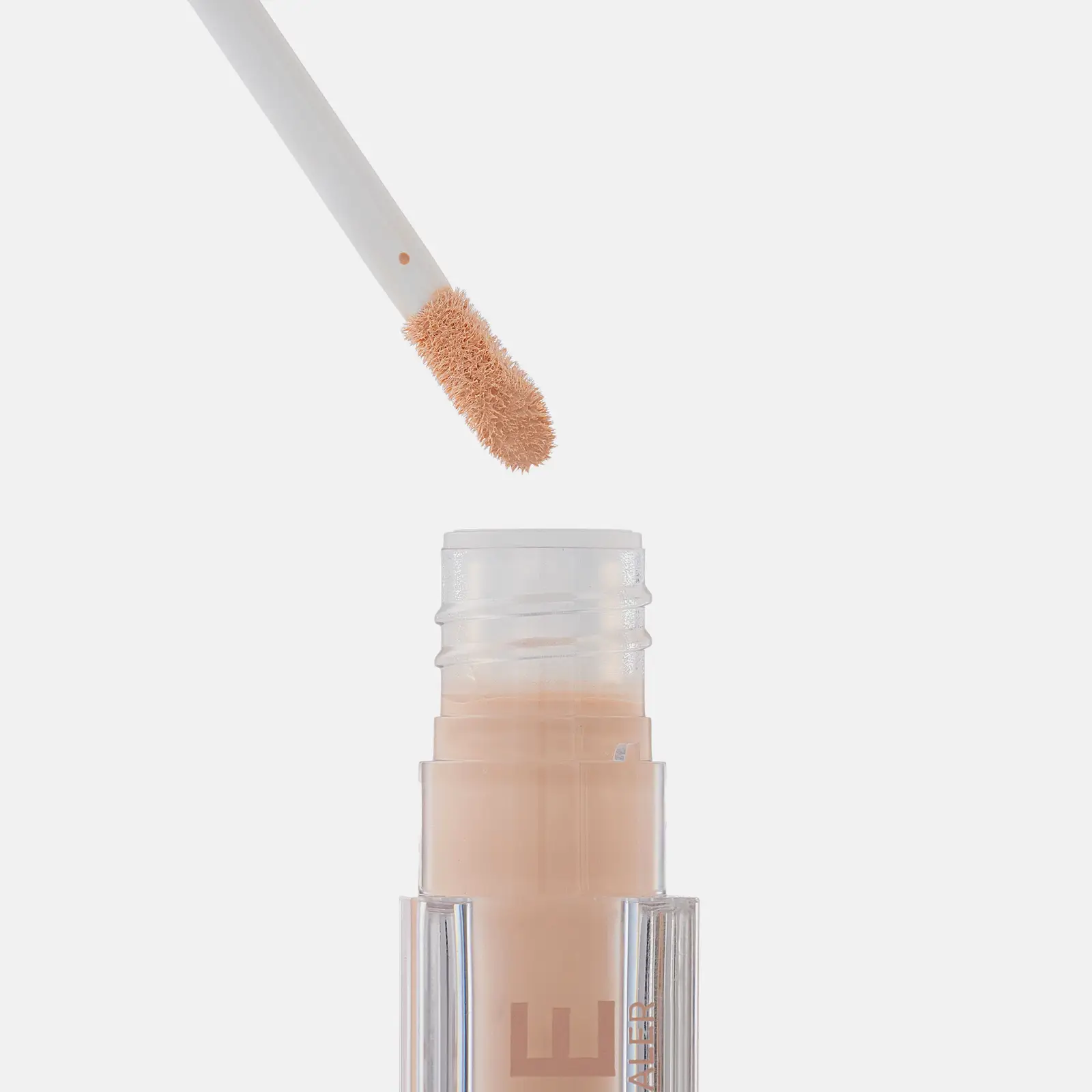 Увлажняющий консилер для лица Concealer Skin Privilege тон 01 Stellary