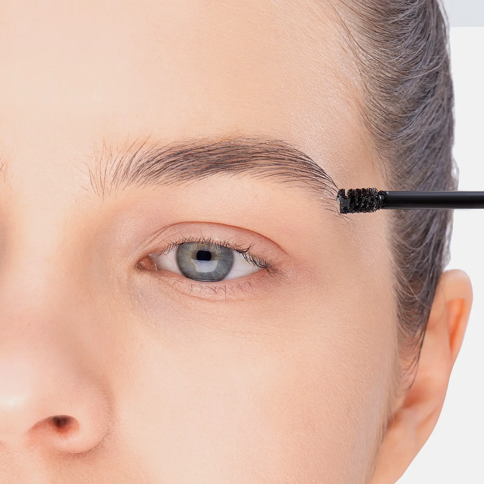 Гель для бровей Eva Mosaic Stylist Gel фиксирующий Прозрачный