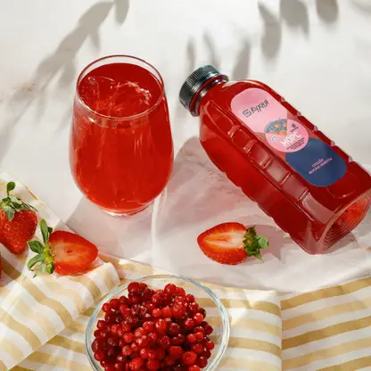 Изображение товара Морс из клубники вишни и смородины 500мл М Кухня натуральный ягодный напиток