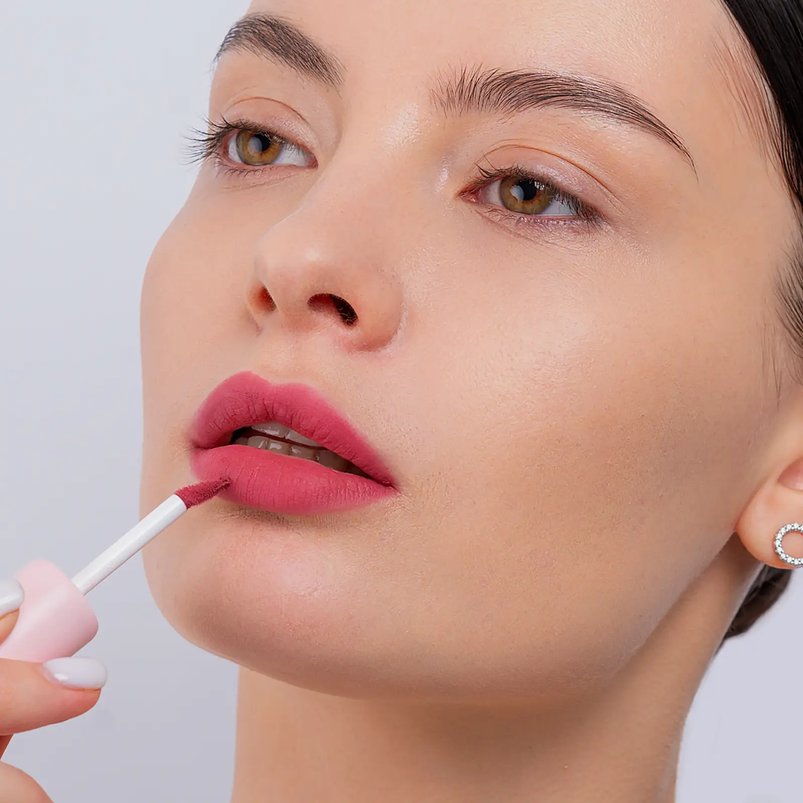 Помада для губ Matte Cloud Liquid Lipstick тон 06 Divage - фото 4