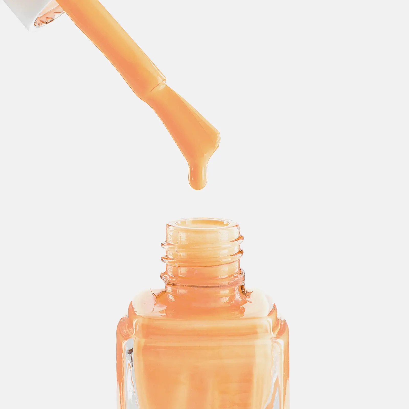 Лак для ногтей Frenchi укрепляющий тон 325