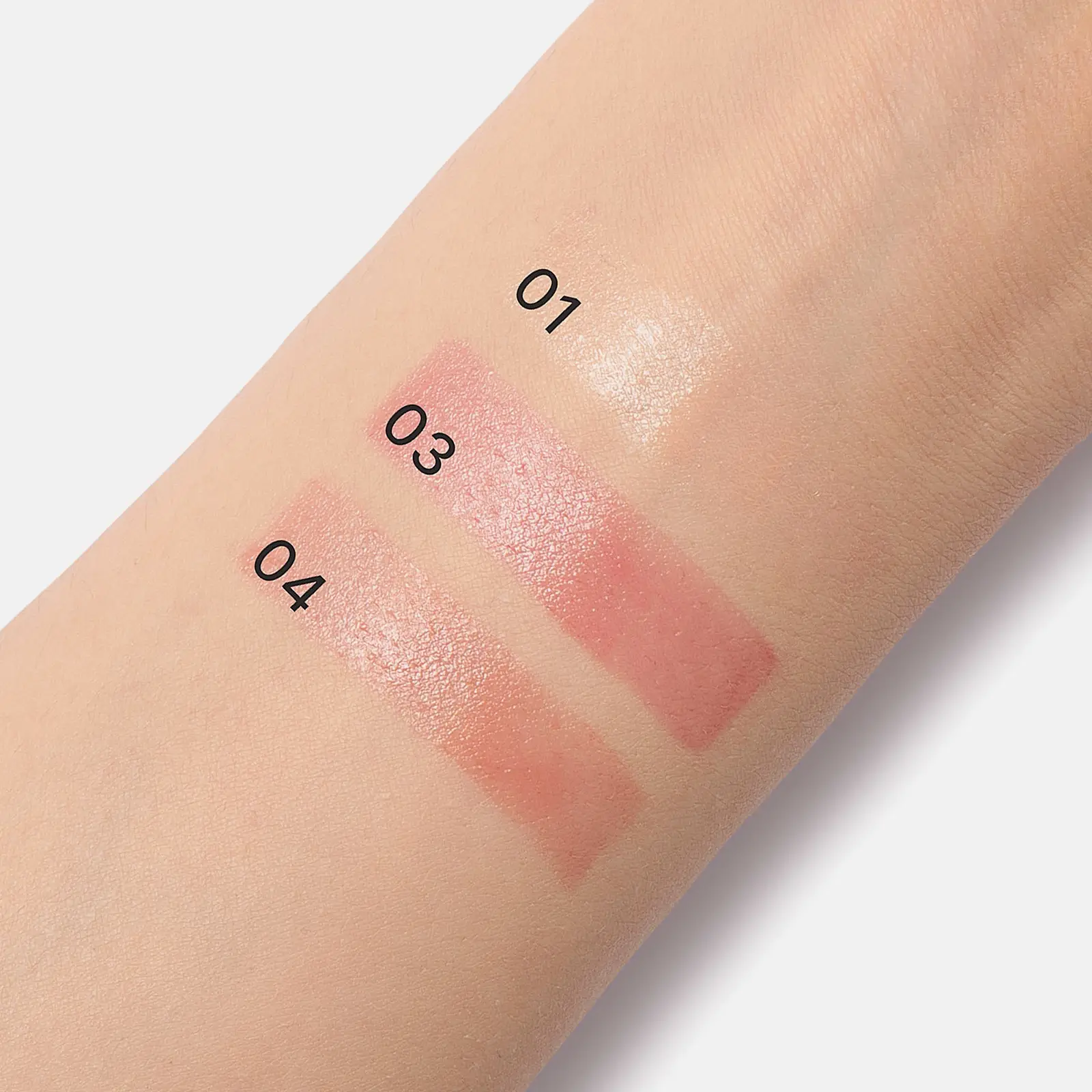 Бальзам для губ увеличивающий объем тон 04 Stellary