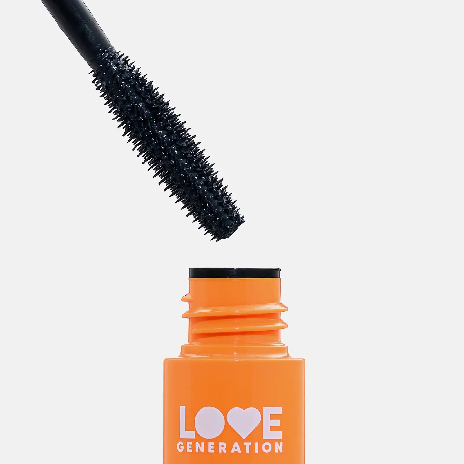 Тушь для ресниц Volume Mascara тон 01 Love Generation - фото 3 Тушь для ресниц Volume Mascara тон 01 Love Generation - фото 3