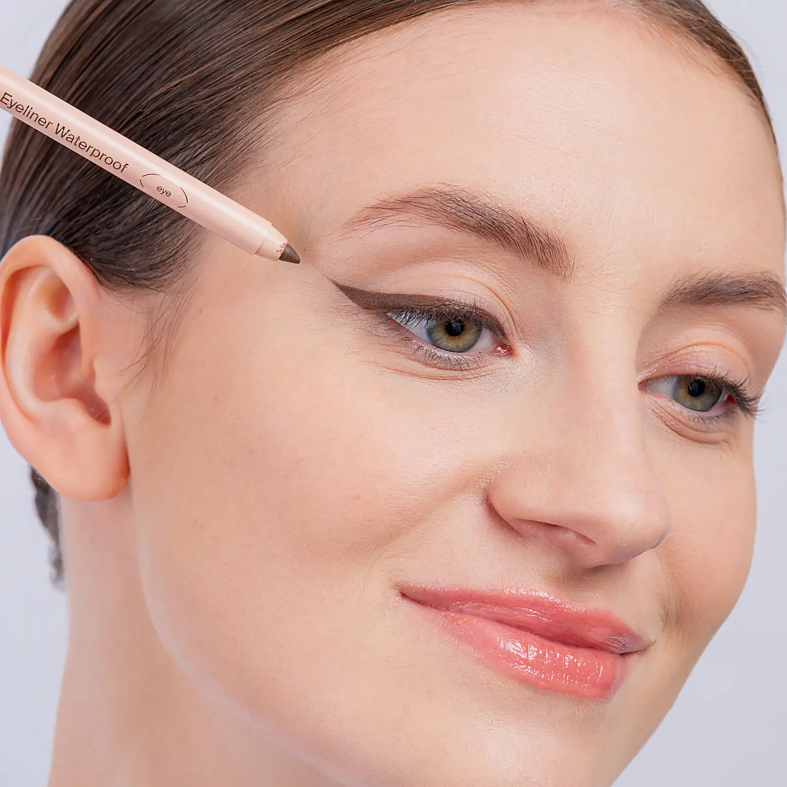 Карандаш каял для глаз Kajal Eyeliner тон 02 Divage