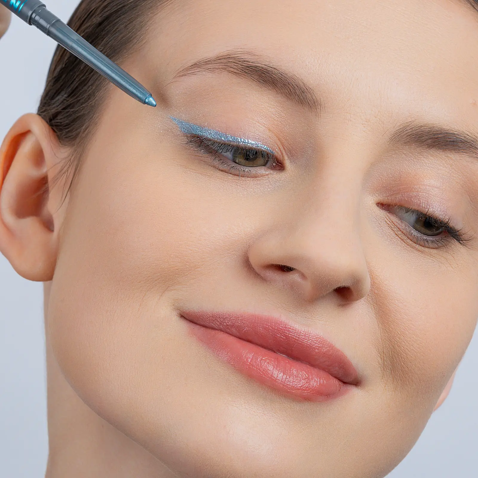 Карандаш для глаз Influence Beauty Neochrome тон 01