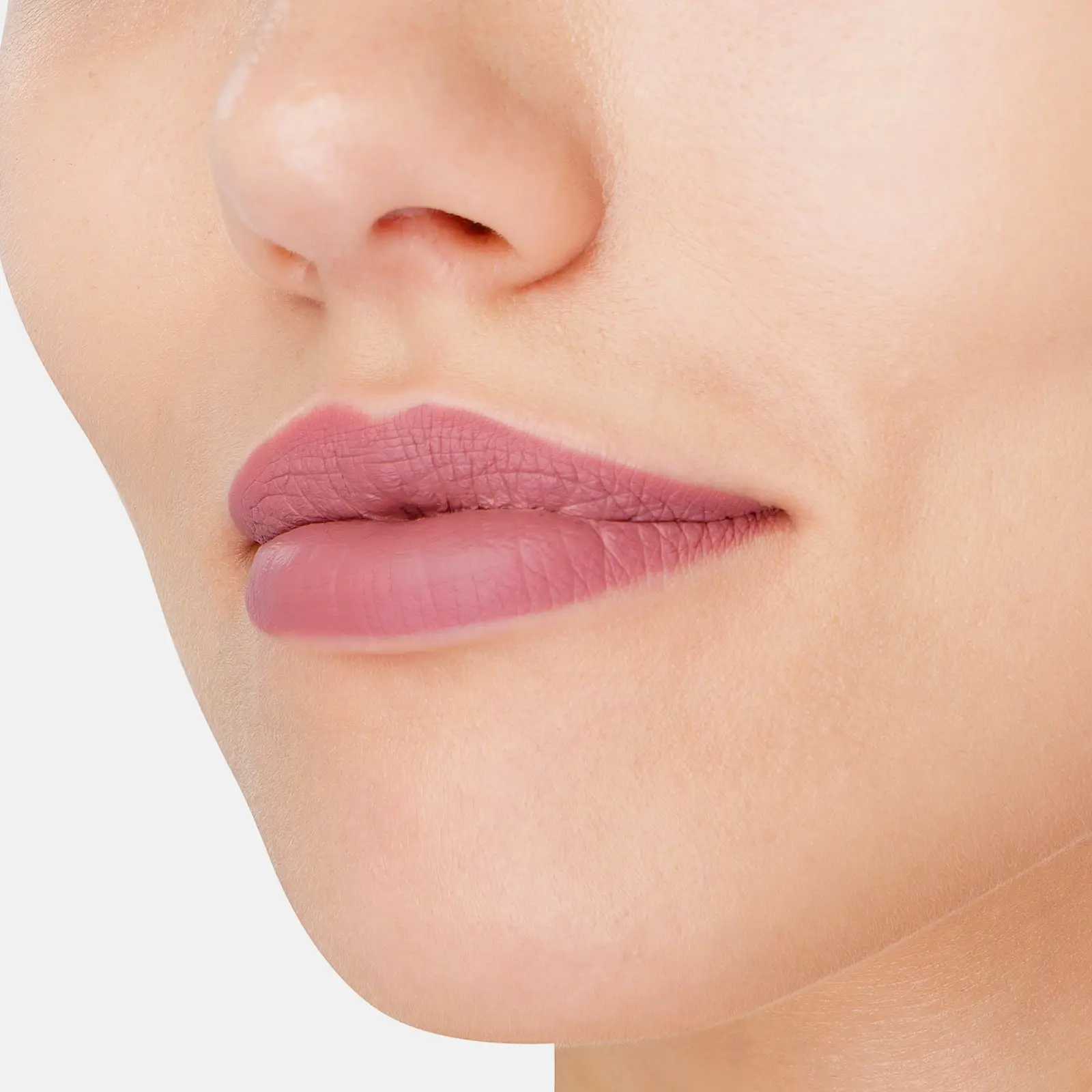 Матовая помада для губ жидкая тон 03 Beauty Bomb