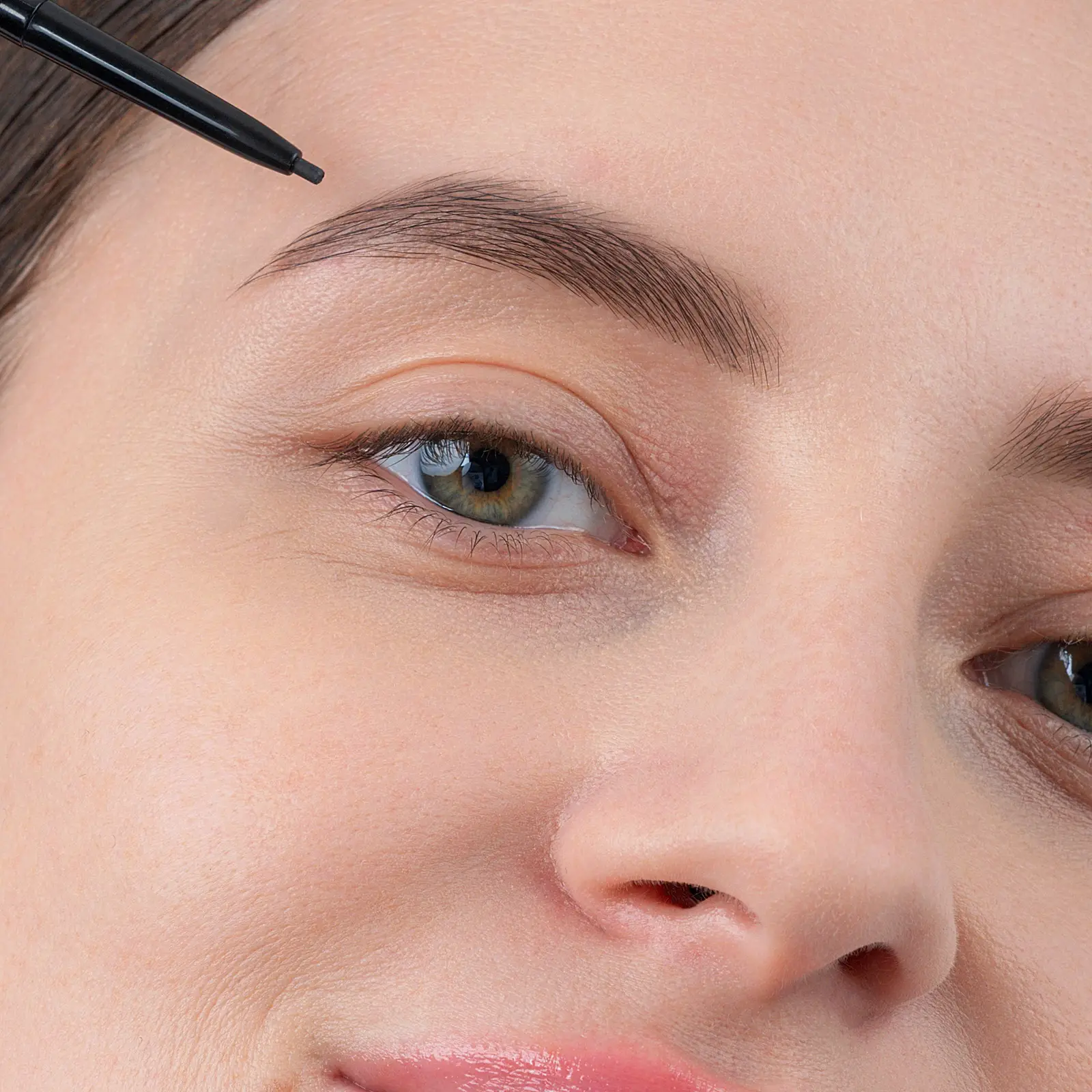 Карандаш для бровей тон 1.0 L’Oréal Paris Infaillible Brows - фото 6